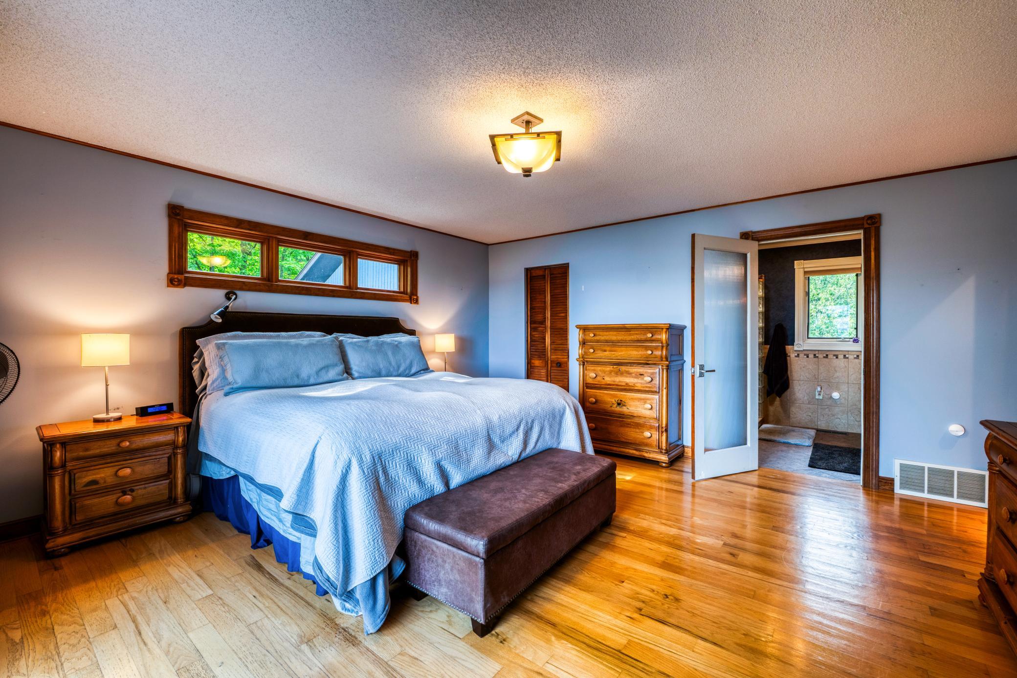 1989 single family home for sale at 7002 Maple Beach Court NE in Bemidji, MN — 3 bed, 3 bath (photo 21 of 104)