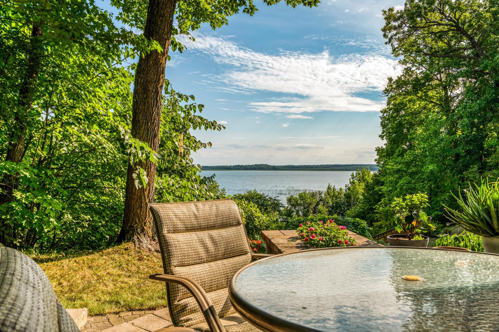 1989 single family home for sale at 7002 Maple Beach Court NE in Bemidji, MN — 3 bed, 3 bath (photo 36 of 104)