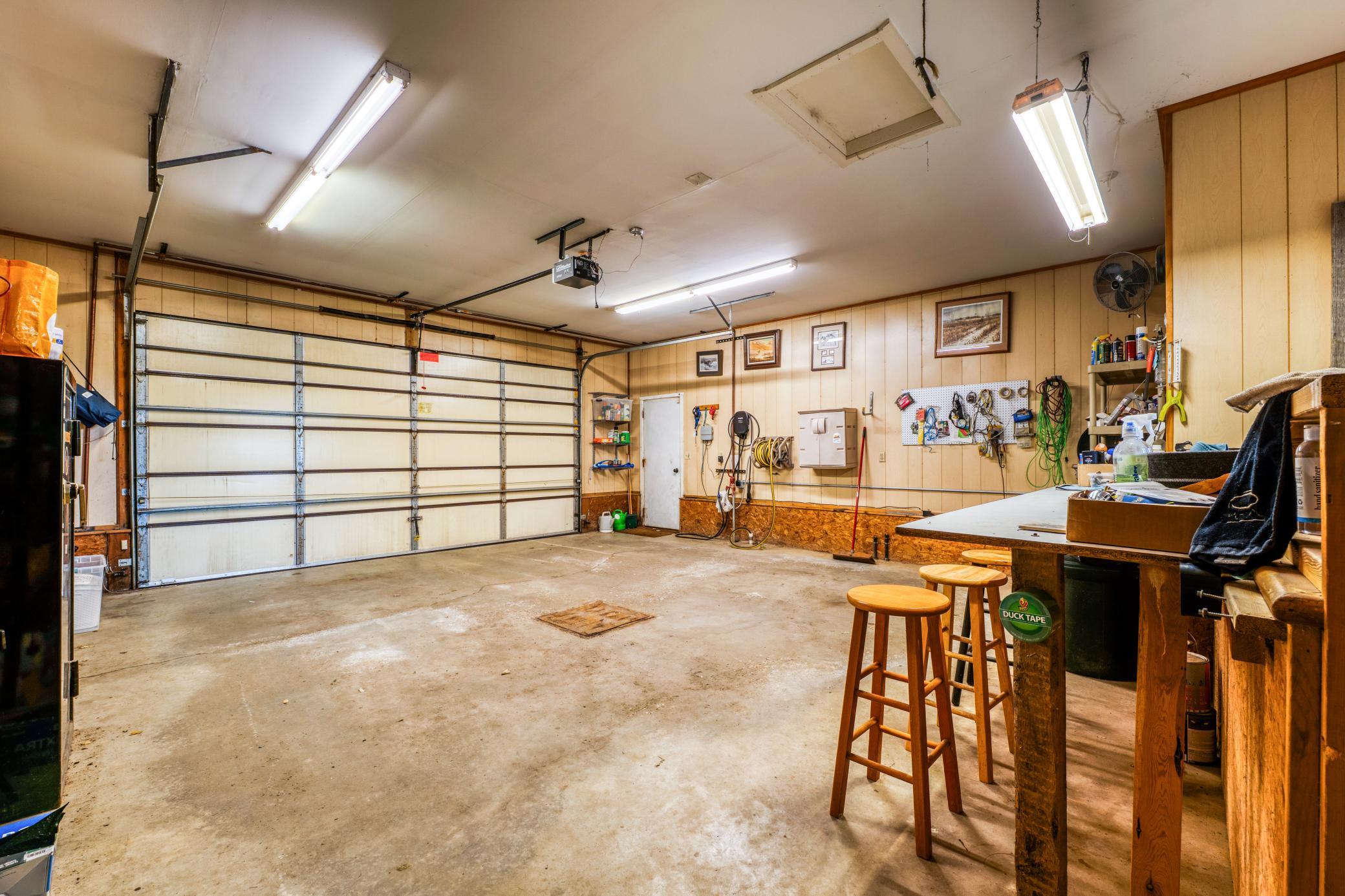 1989 single family home for sale at 7002 Maple Beach Court NE in Bemidji, MN — 3 bed, 3 bath (photo 43 of 104)