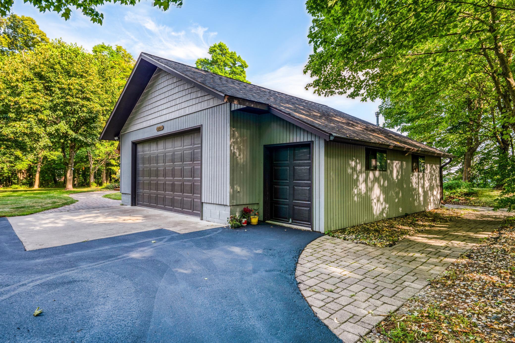 1989 single family home for sale at 7002 Maple Beach Court NE in Bemidji, MN — 3 bed, 3 bath (photo 45 of 104)