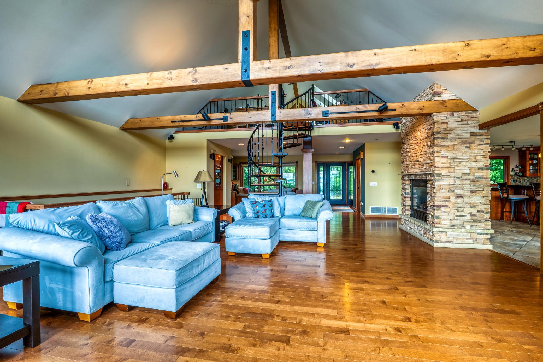 1989 single family home for sale at 7002 Maple Beach Court NE in Bemidji, MN — 3 bed, 3 bath (photo 6 of 104)