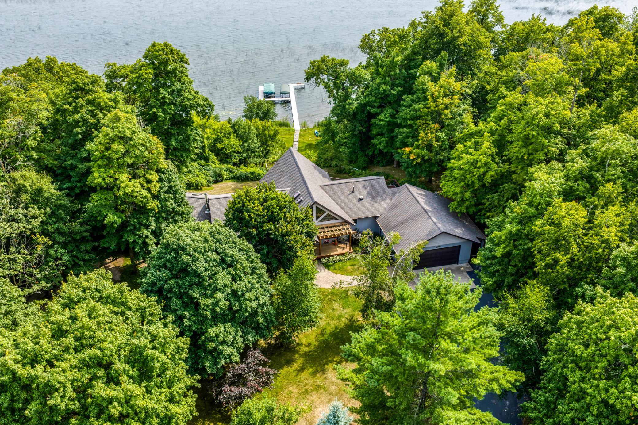 1989 single family home for sale at 7002 Maple Beach Court NE in Bemidji, MN — 3 bed, 3 bath (photo 58 of 104)