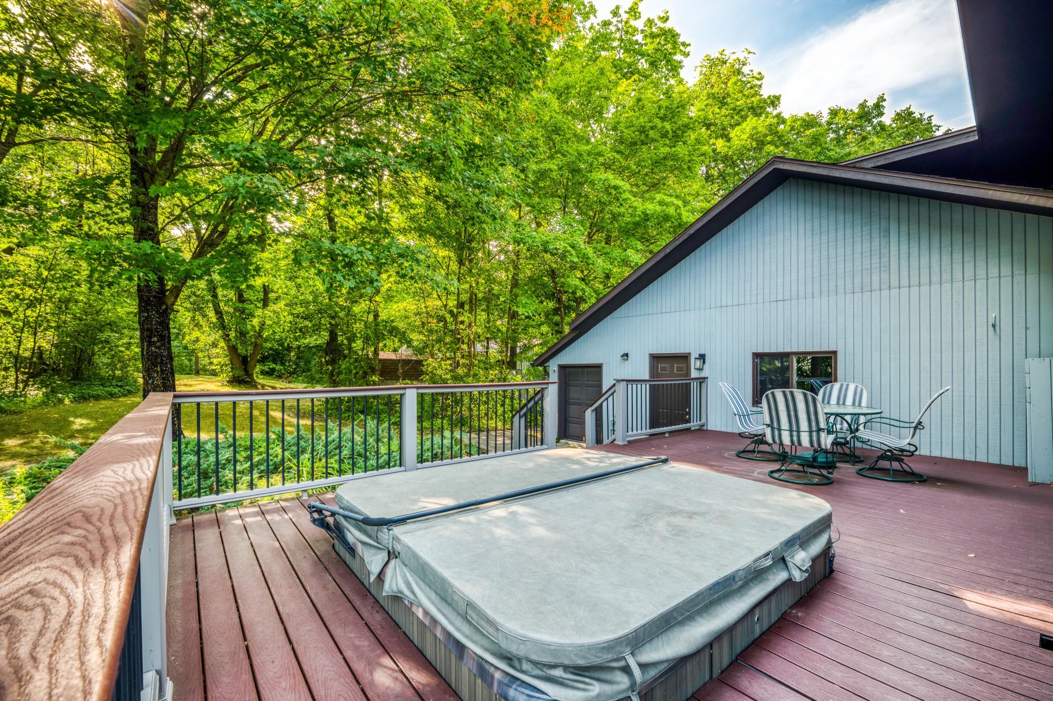 1989 single family home for sale at 7002 Maple Beach Court NE in Bemidji, MN — 3 bed, 3 bath (photo 91 of 104)