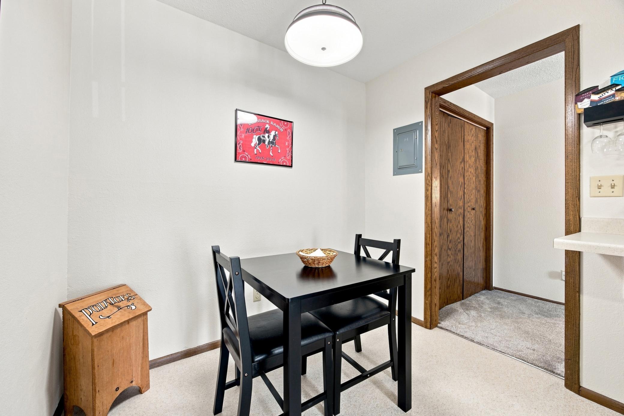 1970 condo for sale at 1225 7th Street S, Unit 7 in Moorhead, MN — 2 bed, 1 bath (photo 12 of 30)