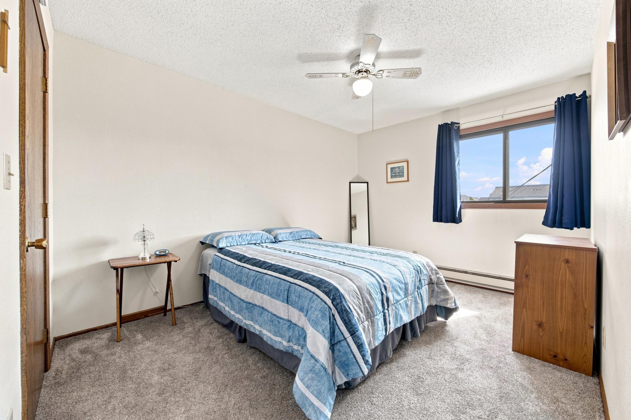 1970 condo for sale at 1225 7th Street S, Unit 7 in Moorhead, MN — 2 bed, 1 bath (photo 15 of 30)