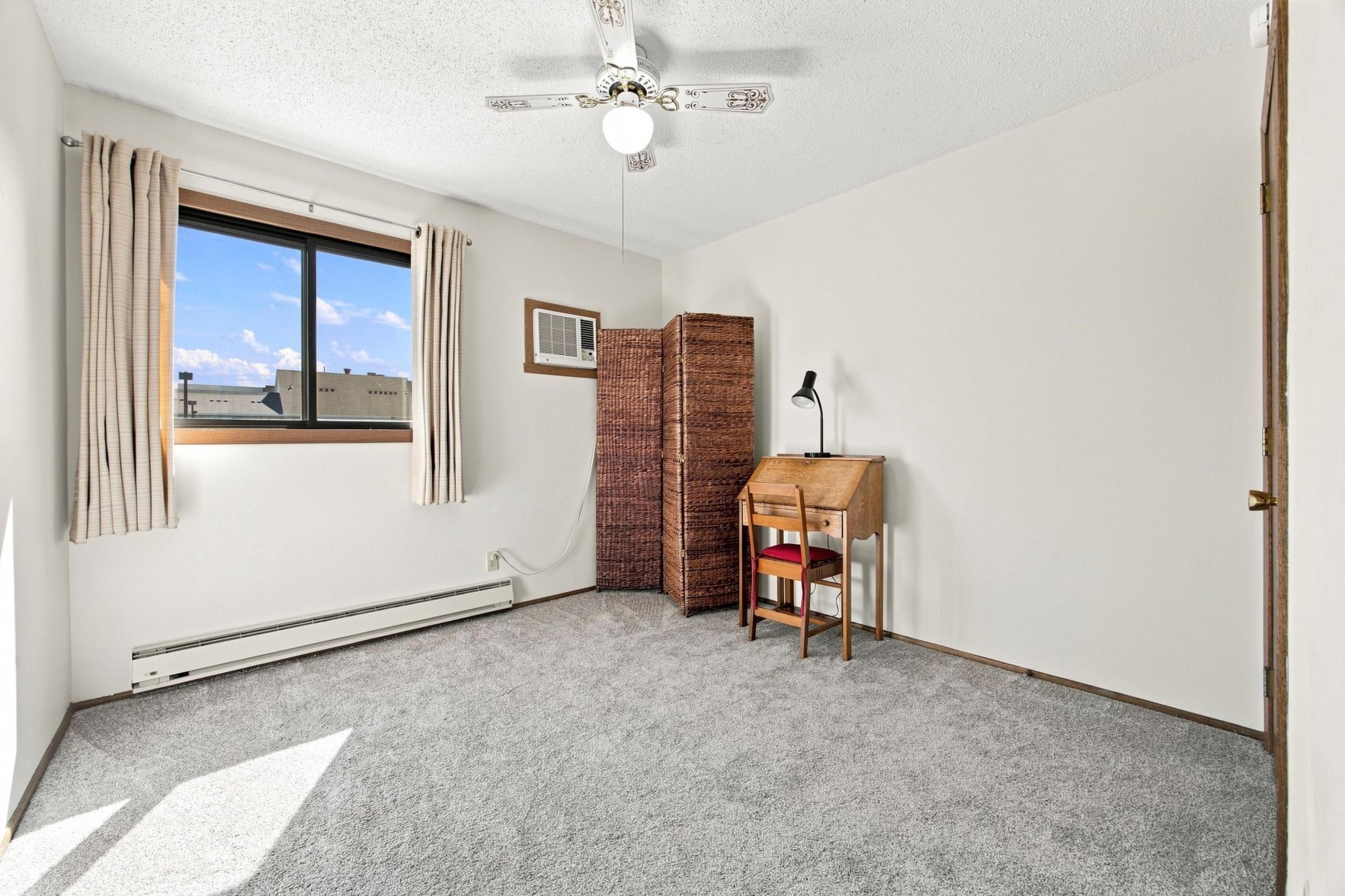 1970 condo for sale at 1225 7th Street S, Unit 7 in Moorhead, MN — 2 bed, 1 bath (photo 17 of 30)