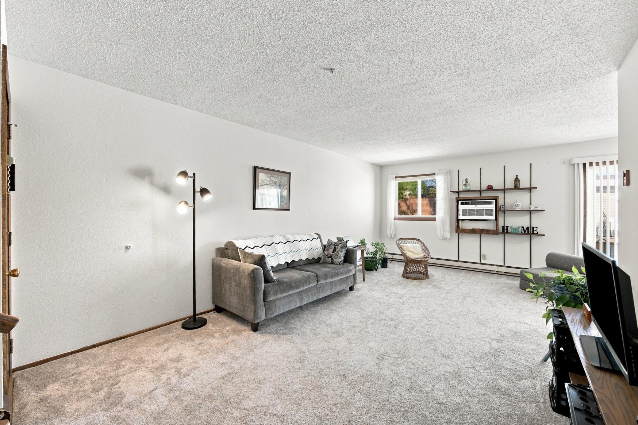 1970 condo for sale at 1225 7th Street S, Unit 7 in Moorhead, MN — 2 bed, 1 bath (photo 8 of 30)