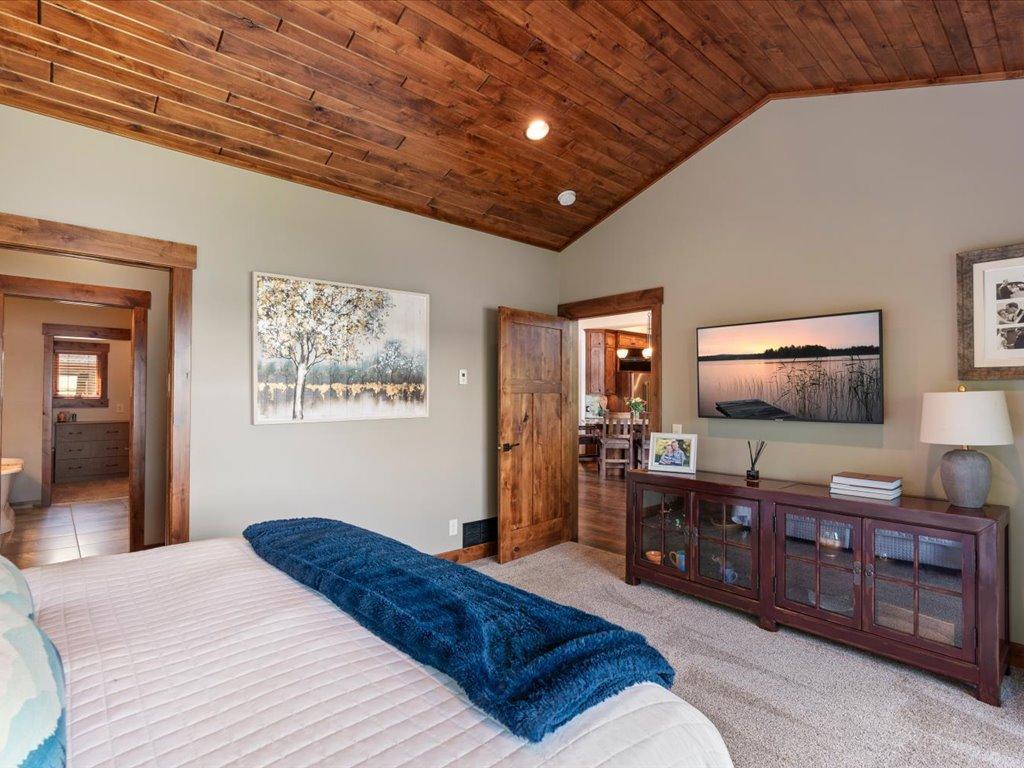 2010 single family home for sale at 31928 Log Home Drive in Walker, MN — 4 bed, 4 bath (photo 20 of 87)