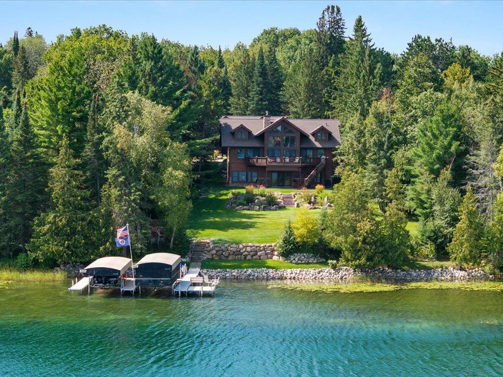 2010 single family home for sale at 31928 Log Home Drive in Walker, MN — 4 bed, 4 bath (photo 5 of 87)