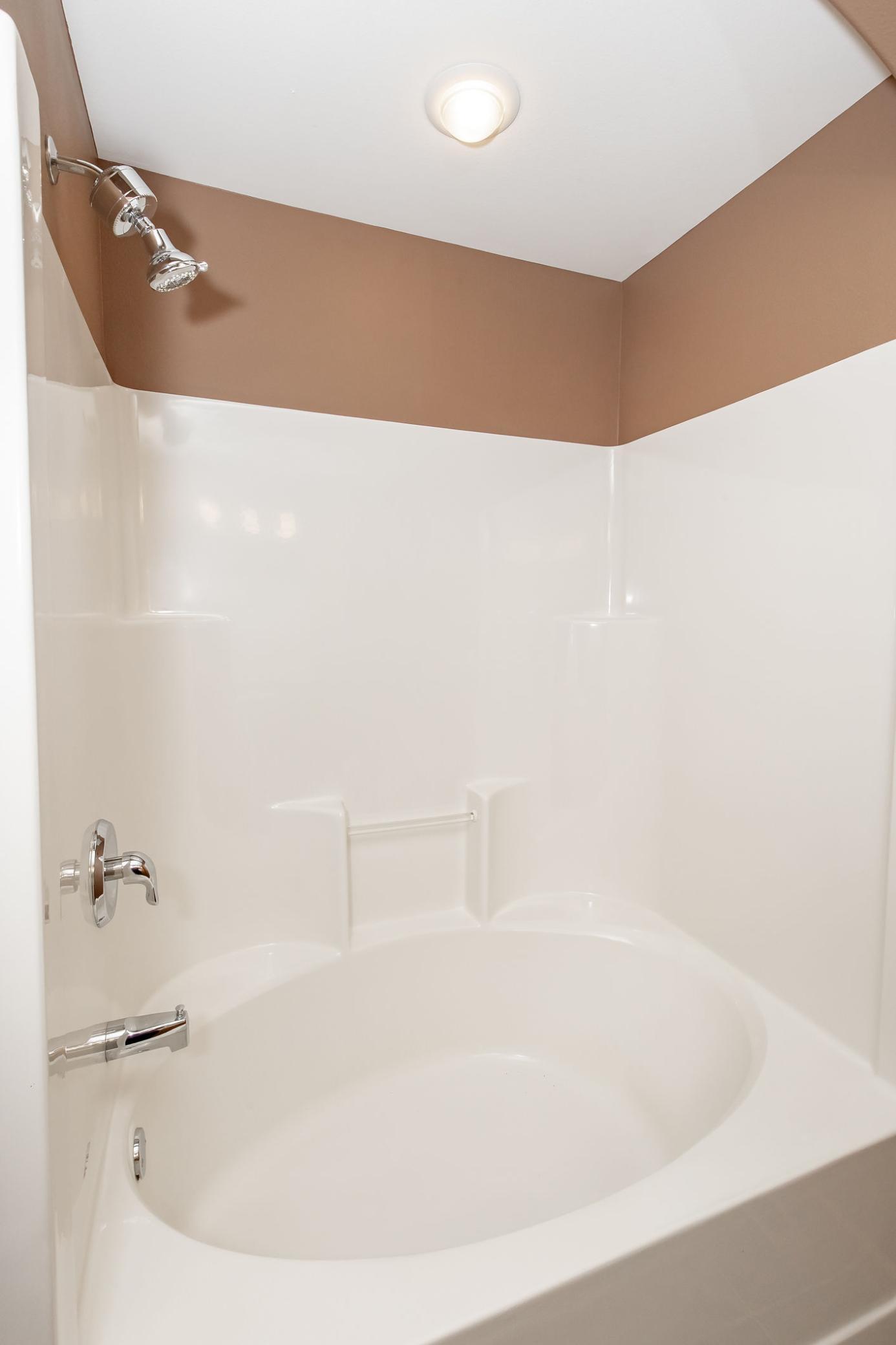 2006 twin home for sale at 4788 Clock Tower Lane S in Fargo, ND — 3 bed, 2 bath (photo 21 of 50)