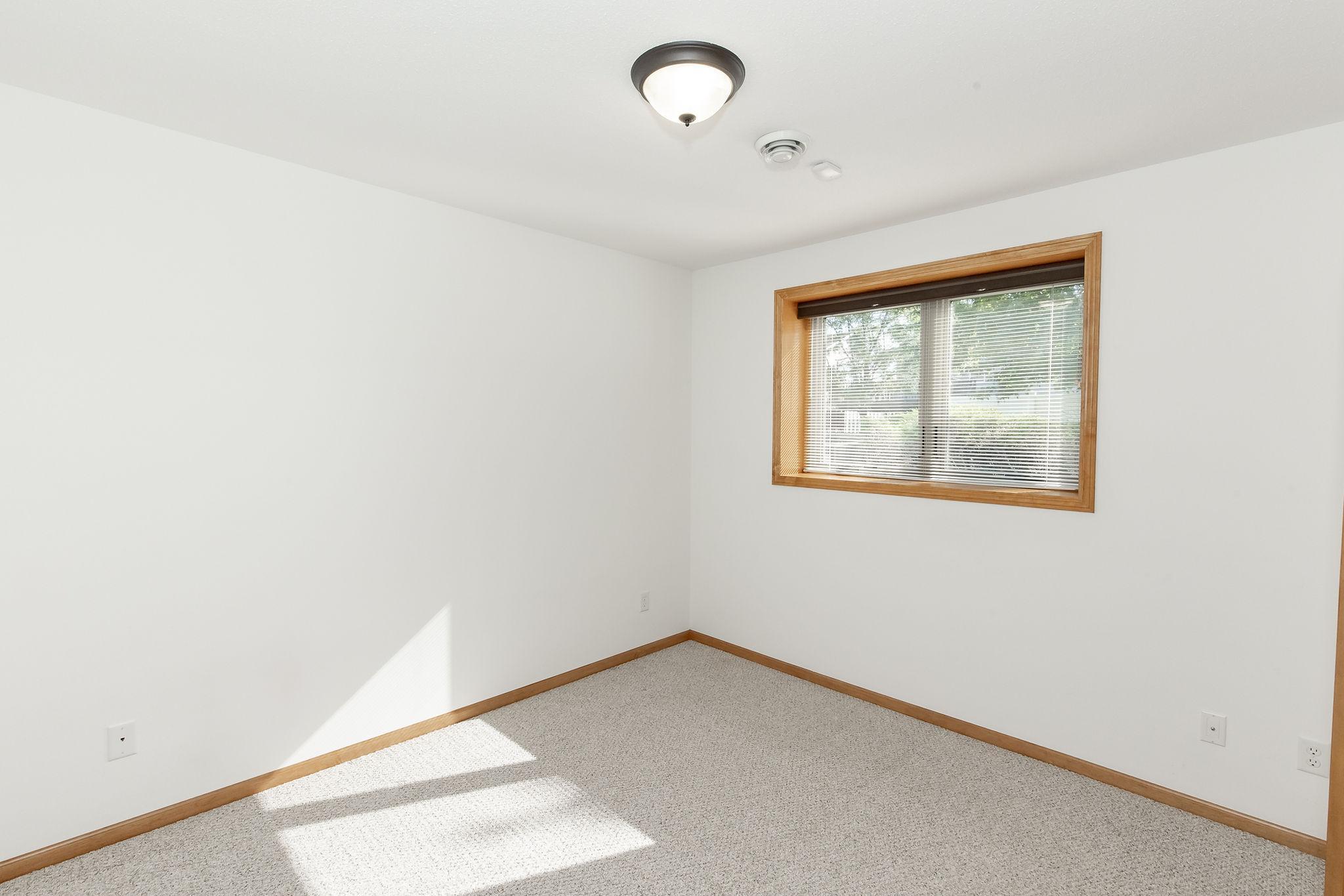 2006 twin home for sale at 4788 Clock Tower Lane S in Fargo, ND — 3 bed, 2 bath (photo 30 of 50)