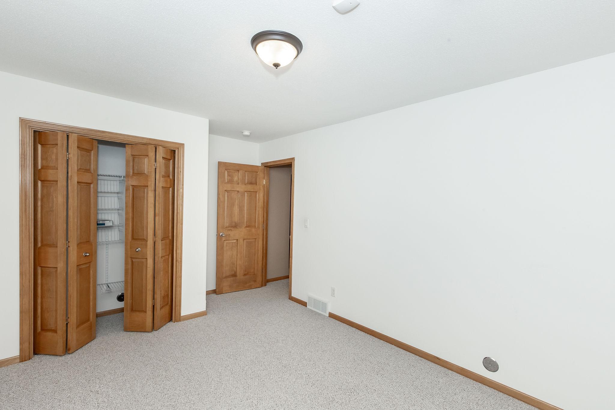 2006 twin home for sale at 4788 Clock Tower Lane S in Fargo, ND — 3 bed, 2 bath (photo 33 of 50)