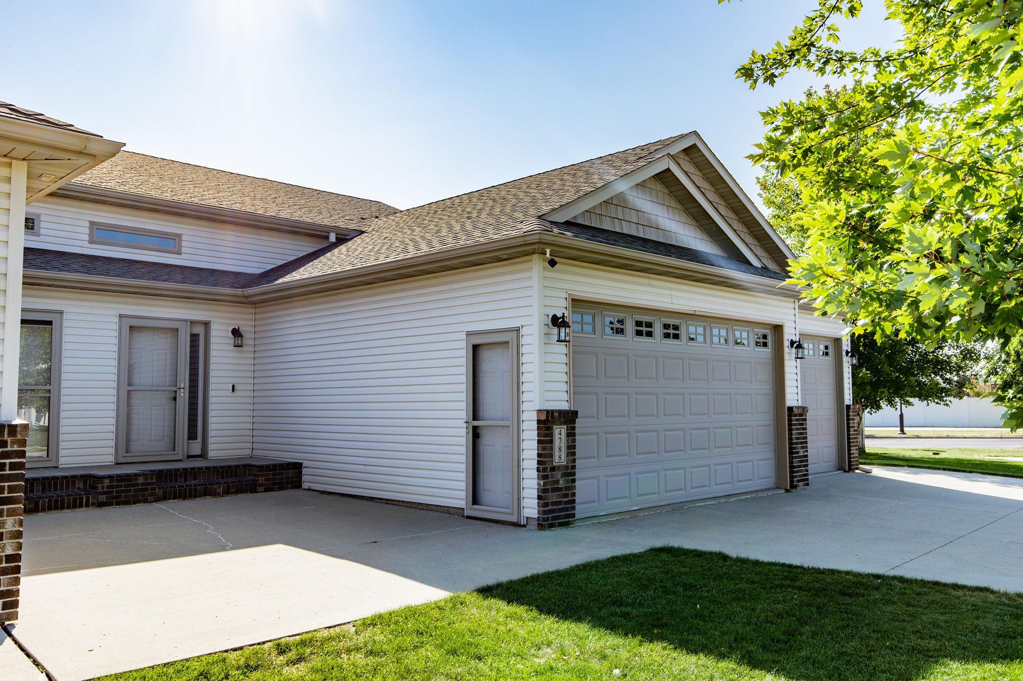 2006 twin home for sale at 4788 Clock Tower Lane S in Fargo, ND — 3 bed, 2 bath (photo 49 of 50)