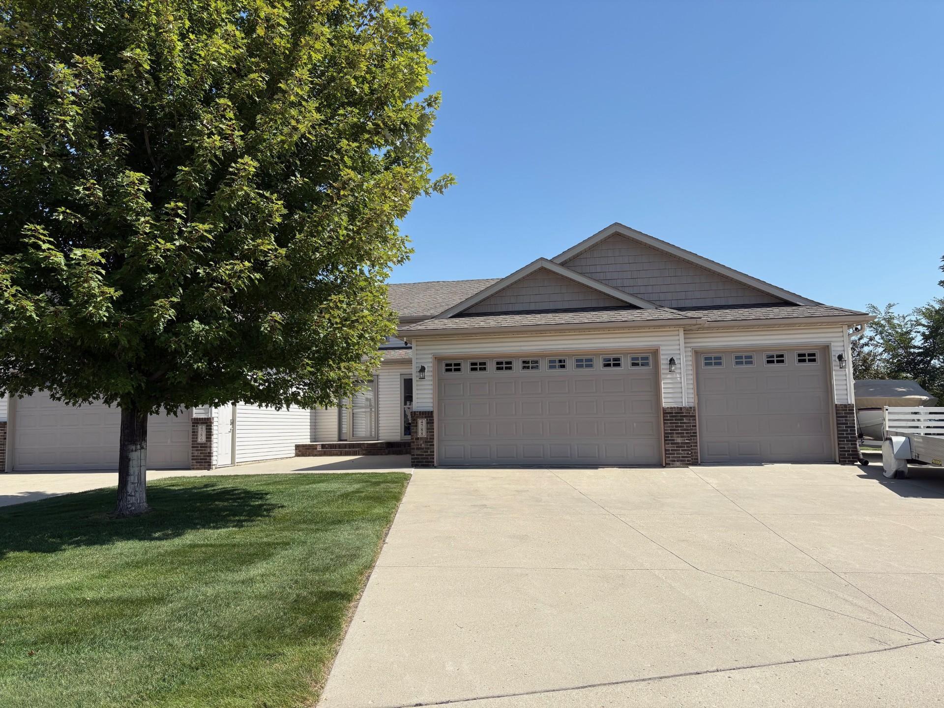 2006 twin home for sale at 4788 Clock Tower Lane S in Fargo, ND — 3 bed, 2 bath