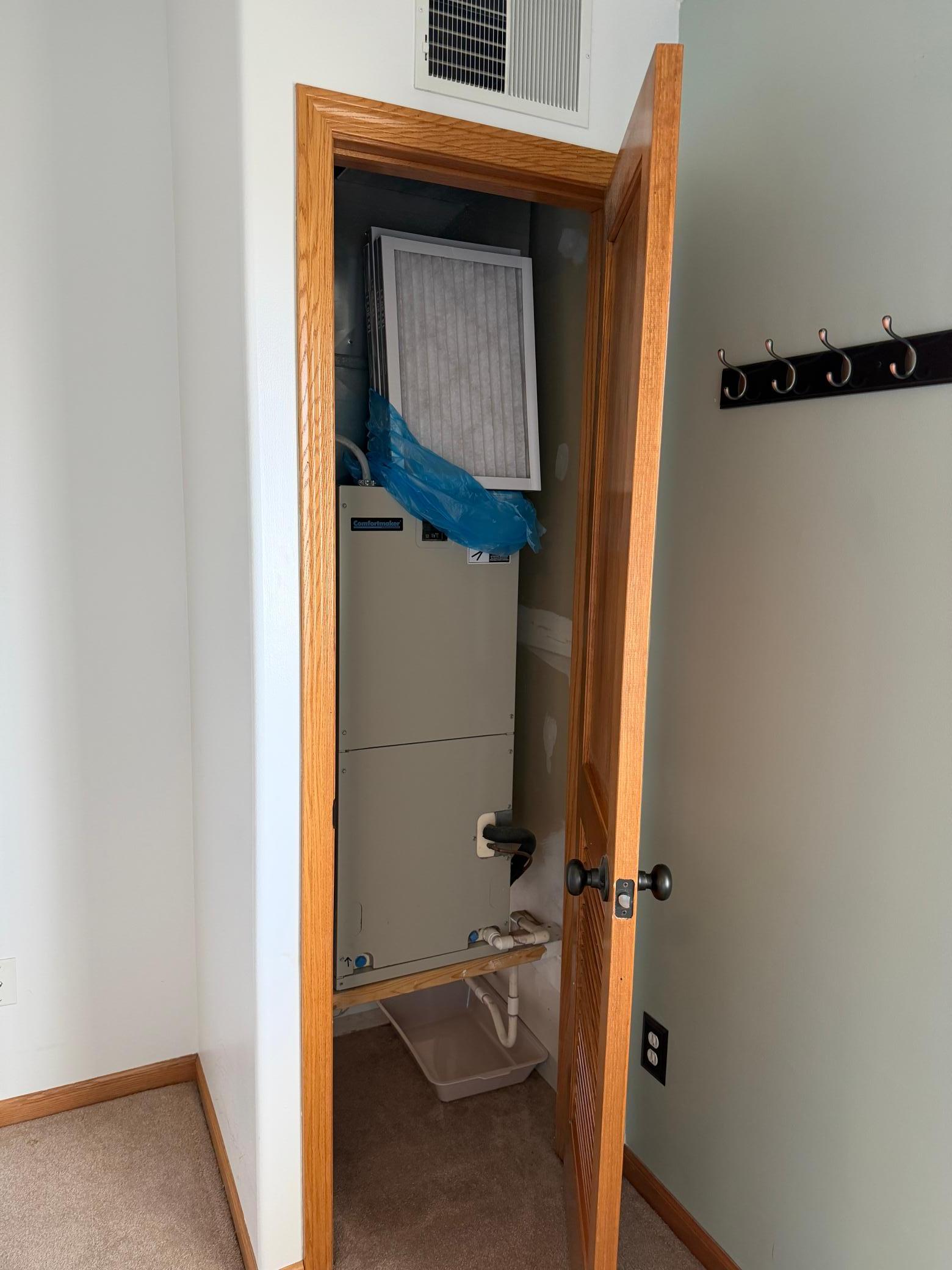 1998 condo for sale at 3401 28th Street S, Unit 304 in Fargo, ND — 1 bed, 1 bath (photo 17 of 20)