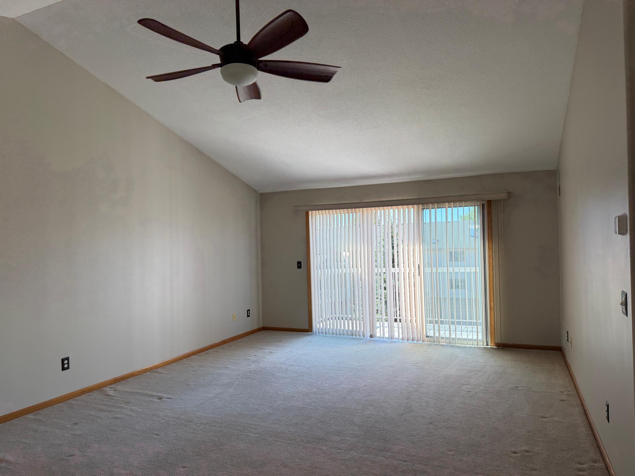 1998 condo for sale at 3401 28th Street S, Unit 304 in Fargo, ND — 1 bed, 1 bath (photo 6 of 20)