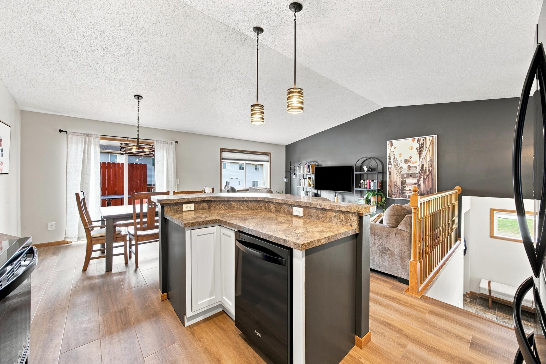 2012 twin home for sale at 3545 58th Court S in Fargo, ND — 3 bed, 2 bath (photo 11 of 45)