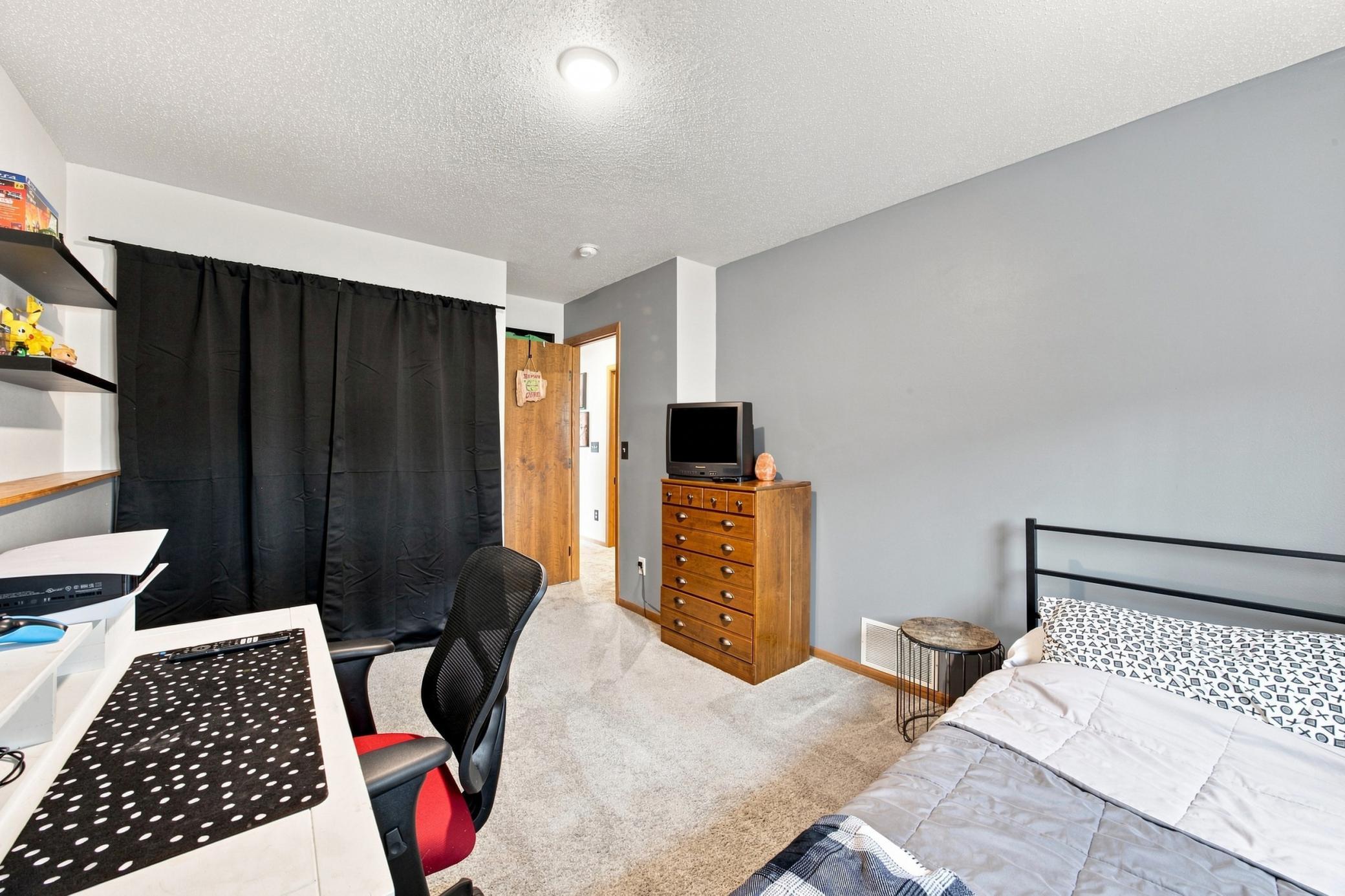 2012 twin home for sale at 3545 58th Court S in Fargo, ND — 3 bed, 2 bath (photo 28 of 45)