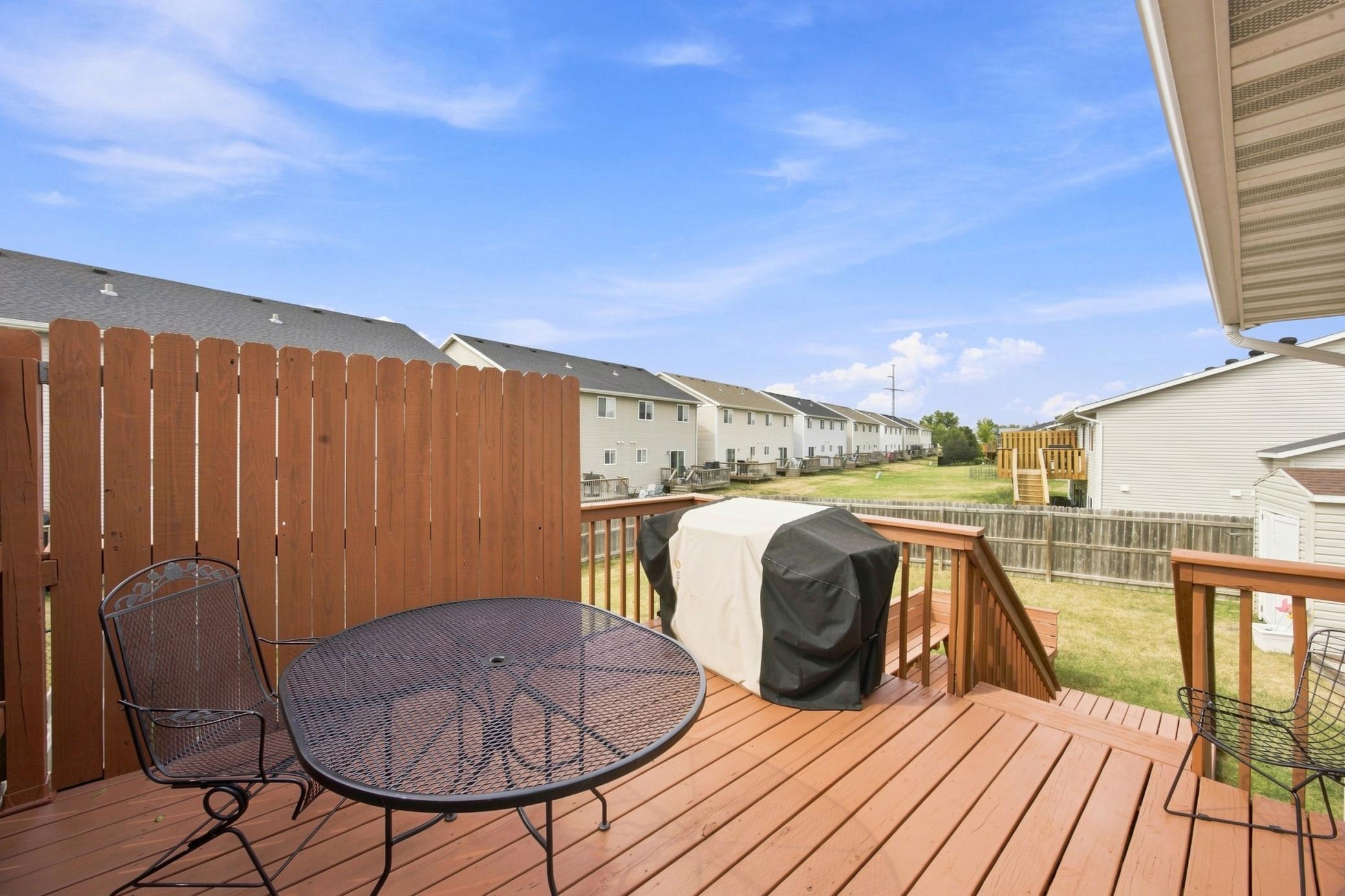 2012 twin home for sale at 3545 58th Court S in Fargo, ND — 3 bed, 2 bath (photo 33 of 45)