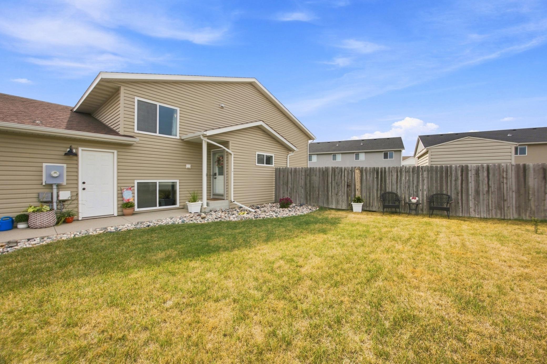 2012 twin home for sale at 3545 58th Court S in Fargo, ND — 3 bed, 2 bath (photo 40 of 45)