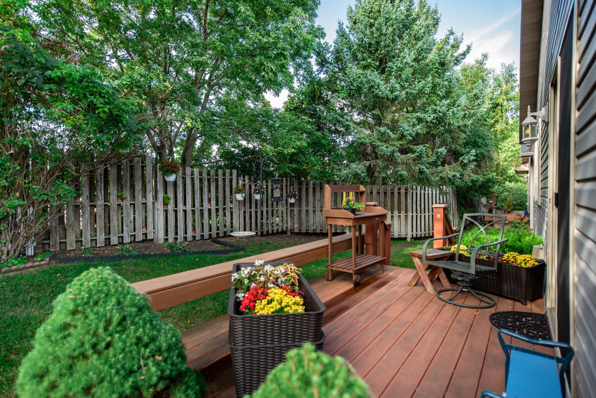 2002 townhouse for sale at 513 Kinkead Drive NW in Alexandria, MN — 3 bed, 2 bath (photo 2 of 27)