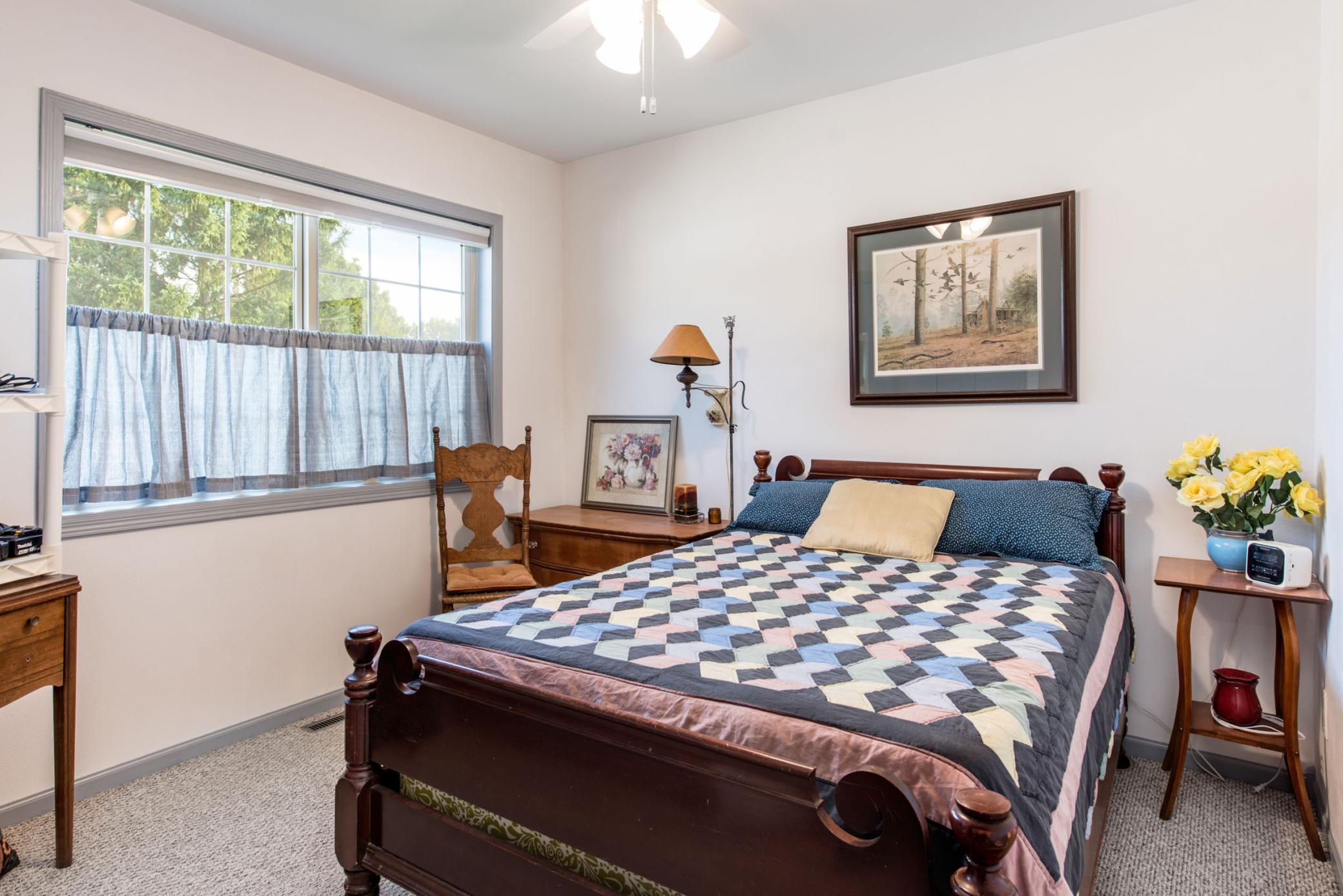 2002 townhouse for sale at 513 Kinkead Drive NW in Alexandria, MN — 3 bed, 2 bath (photo 14 of 27)