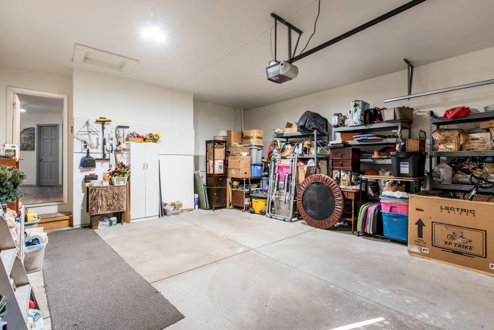 2002 townhouse for sale at 513 Kinkead Drive NW in Alexandria, MN — 3 bed, 2 bath (photo 20 of 27)