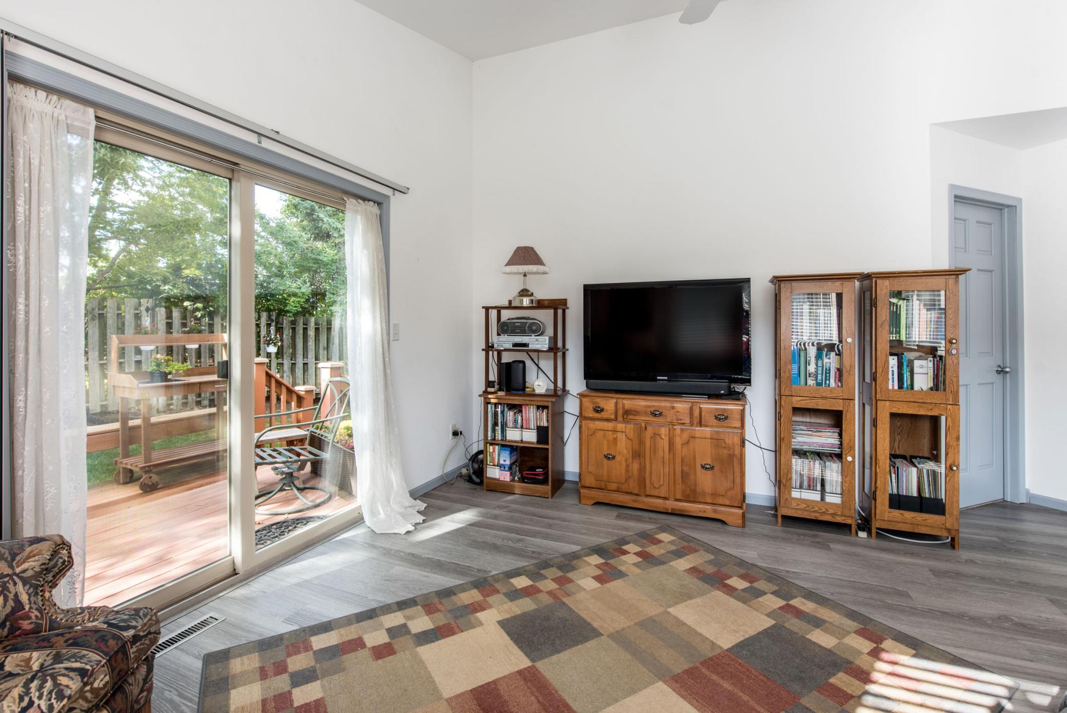 2002 townhouse for sale at 513 Kinkead Drive NW in Alexandria, MN — 3 bed, 2 bath (photo 10 of 27)