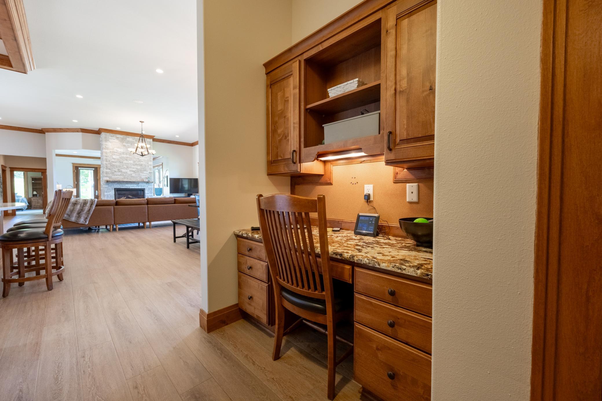 2012 single family home for sale at 50951 Fish Lake Road in Detroit Lakes, MN — 6 bed, 4 bath (photo 24 of 93)