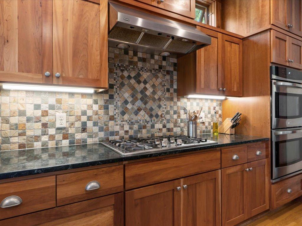 1921 single family home for sale at 309 Bluff Avenue in Brainerd, MN — 4 bed, 4 bath (photo 4 of 69)