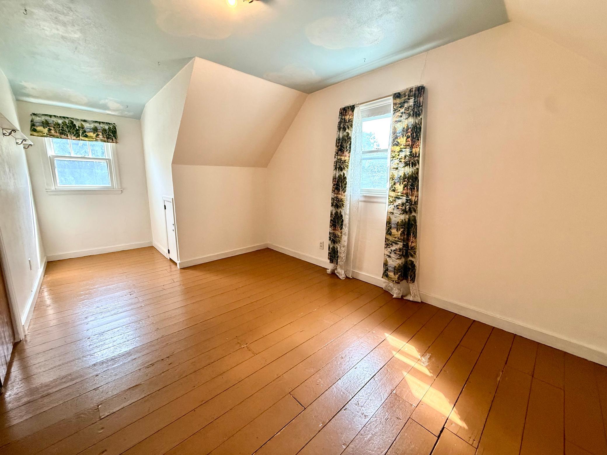 1940 single family home for sale at 1632 Sheyenne Street in West Fargo, ND — 4 bed, 3 bath (photo 12 of 20)