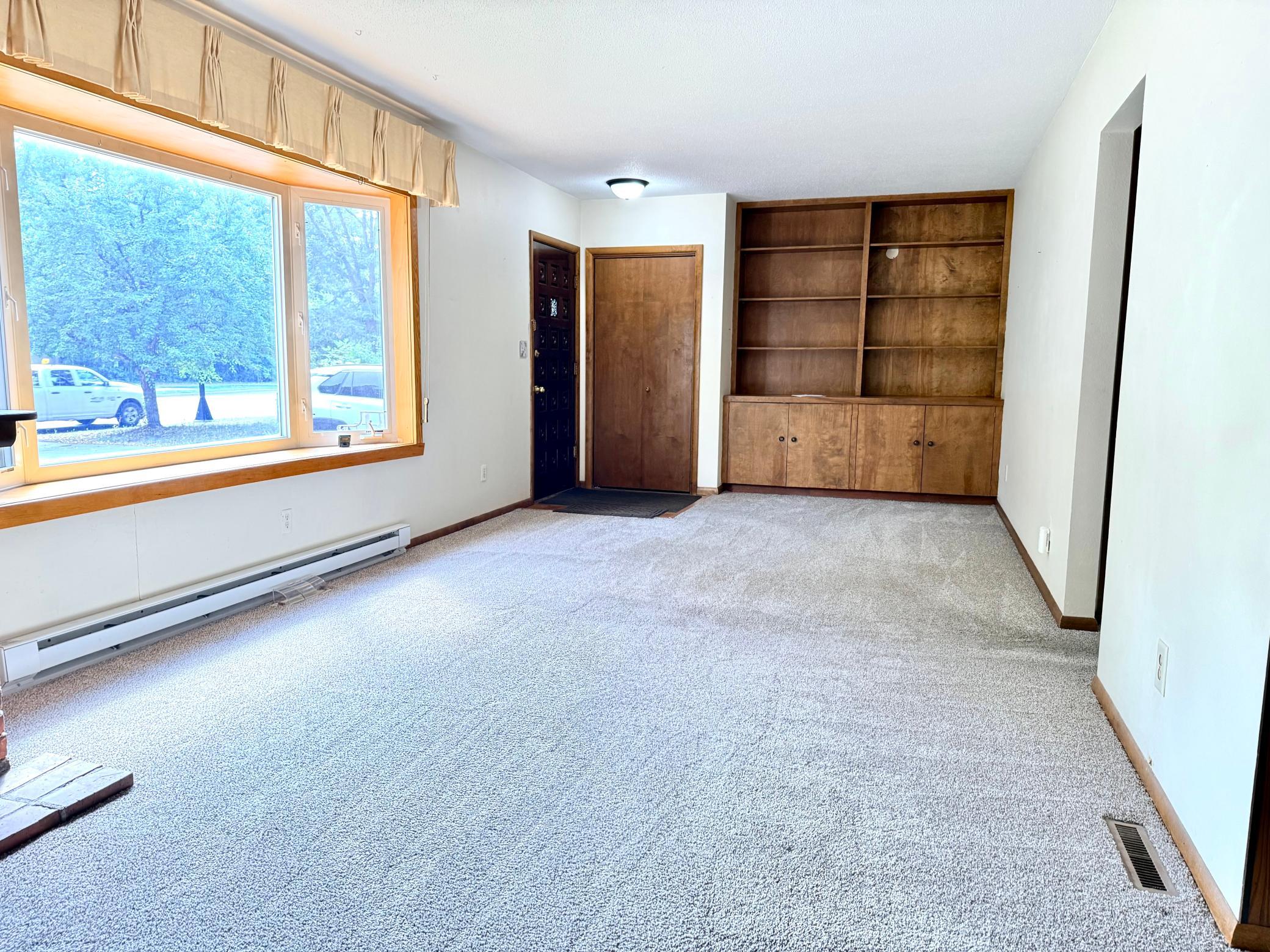 1940 single family home for sale at 1632 Sheyenne Street in West Fargo, ND — 4 bed, 3 bath (photo 6 of 20)