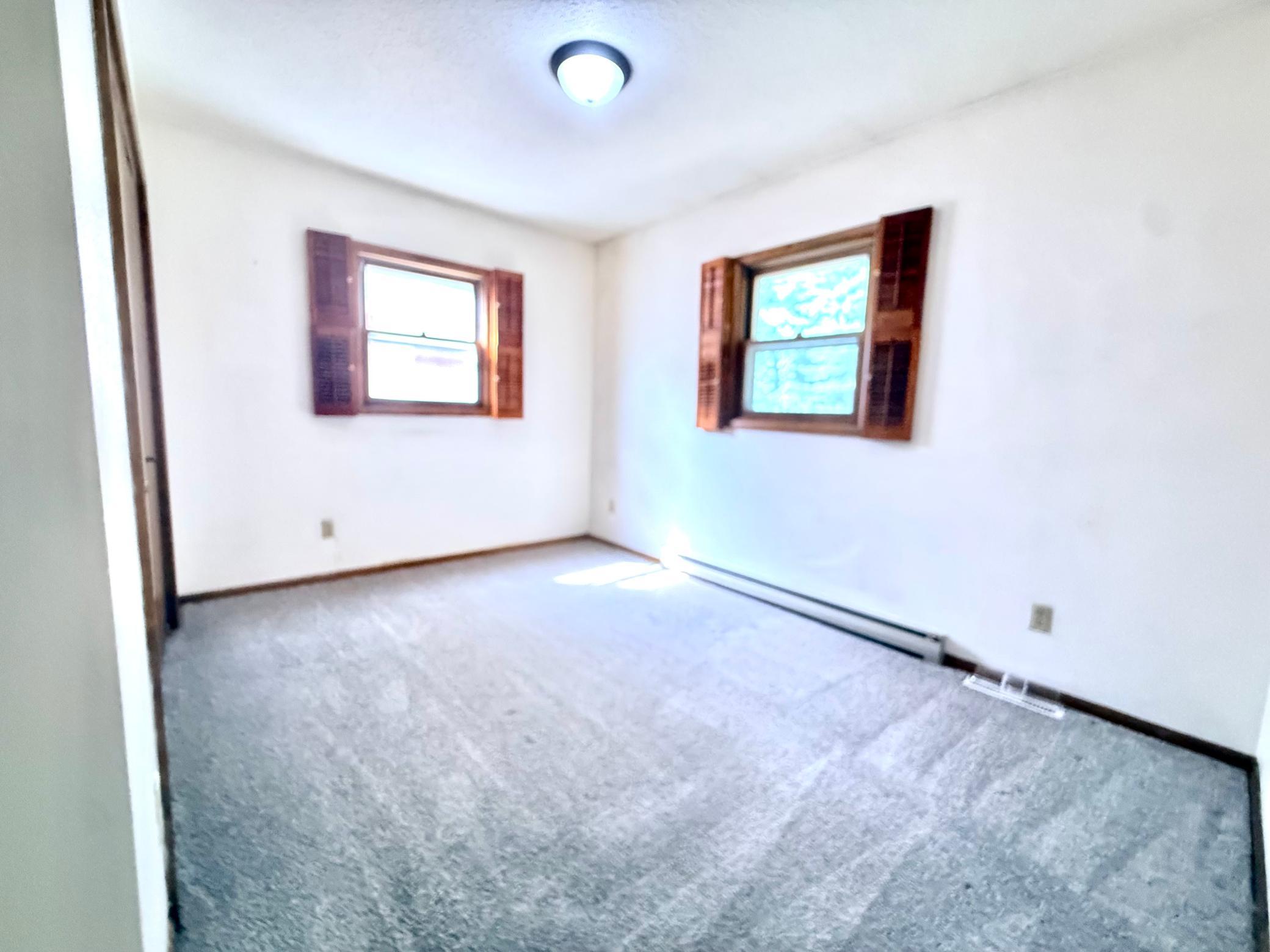 1940 single family home for sale at 1632 Sheyenne Street in West Fargo, ND — 4 bed, 3 bath (photo 7 of 20)