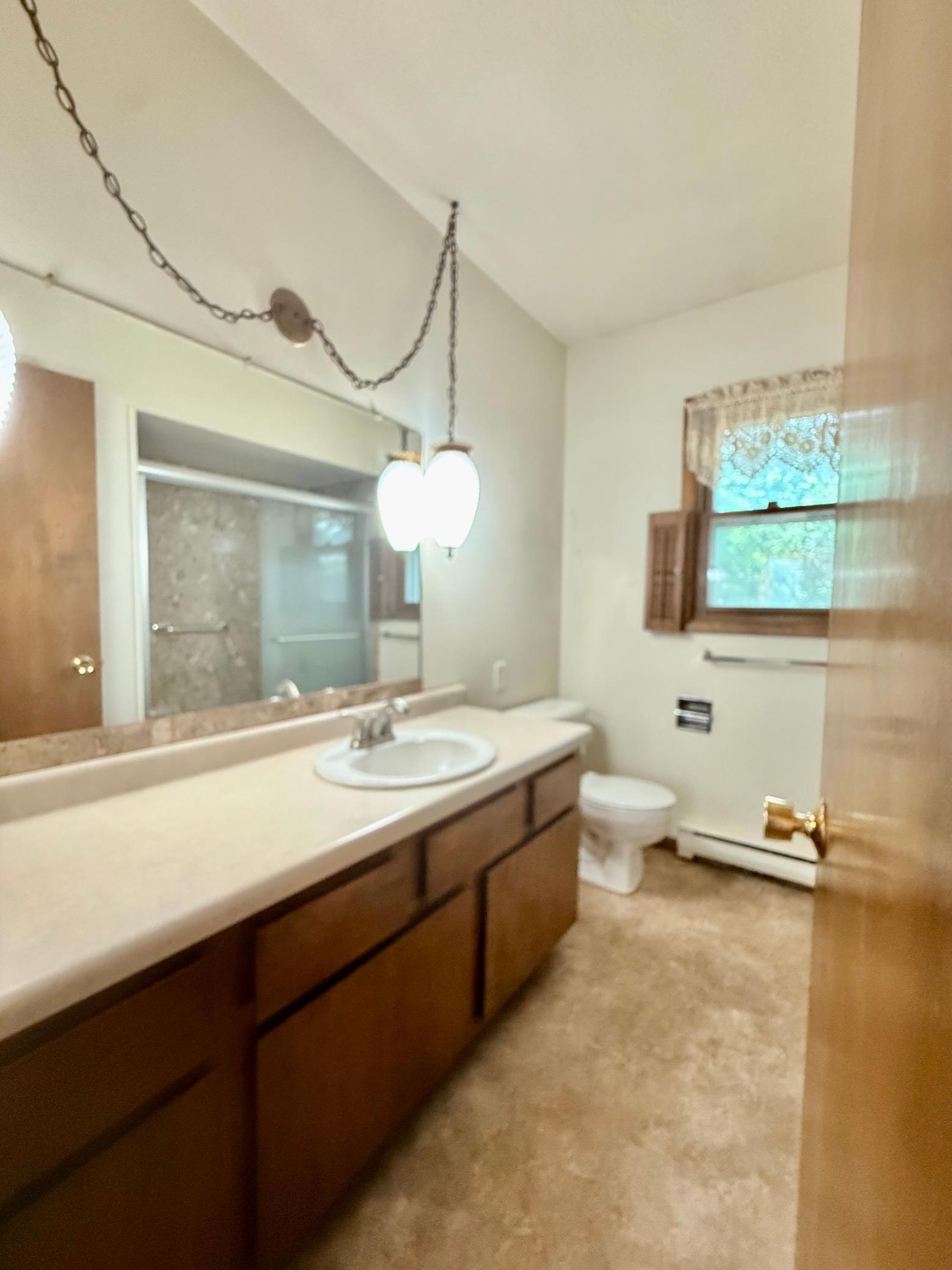 1940 single family home for sale at 1632 Sheyenne Street in West Fargo, ND — 4 bed, 3 bath (photo 8 of 20)