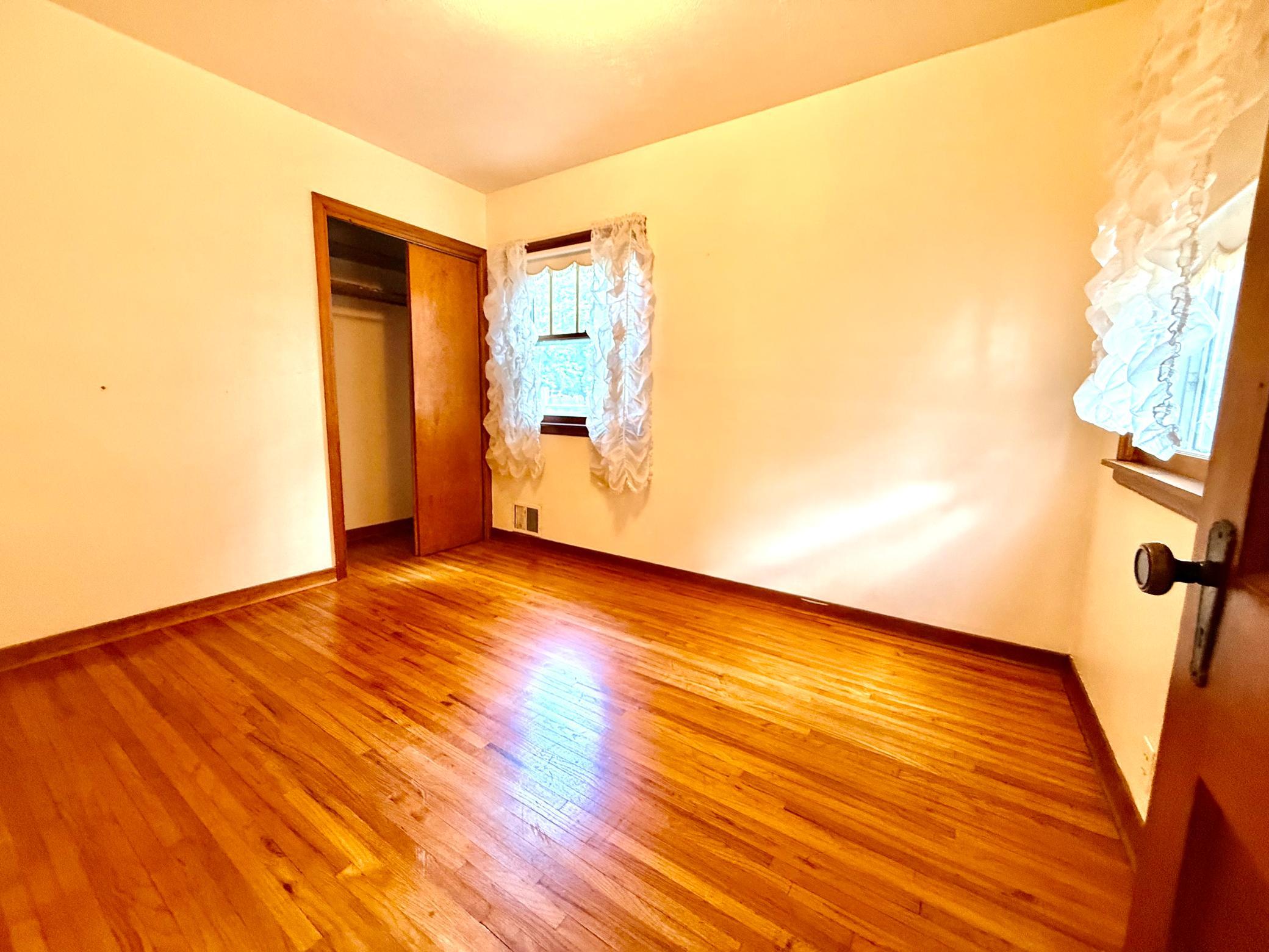 1940 single family home for sale at 1632 Sheyenne Street in West Fargo, ND — 4 bed, 3 bath (photo 10 of 20)