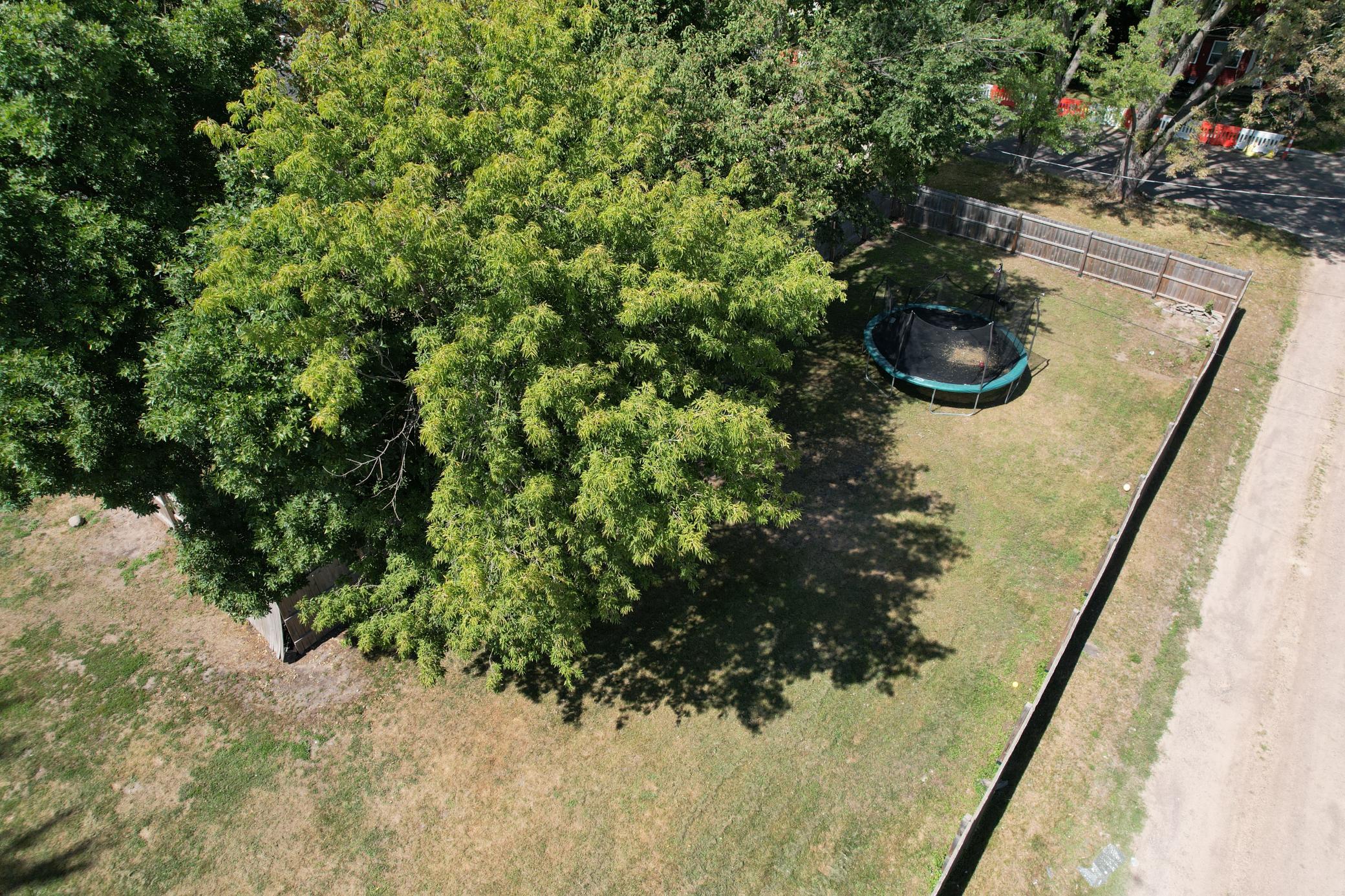 1893 single family home for sale at 112 4th Avenue NE in Brainerd, MN — 4 bed, 3 bath (photo 21 of 29)