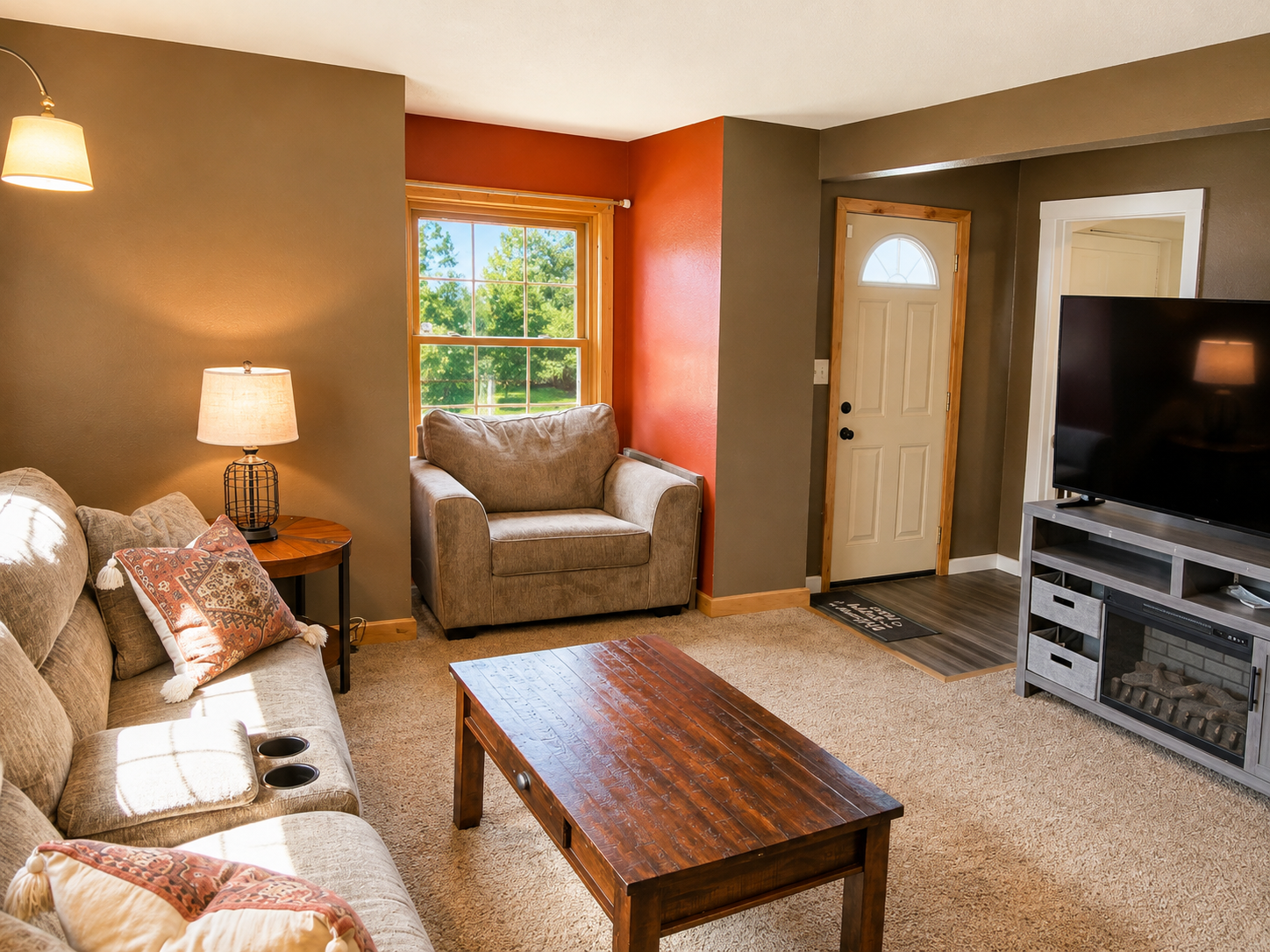 1893 single family home for sale at 112 4th Avenue NE in Brainerd, MN — 4 bed, 3 bath (photo 4 of 29)