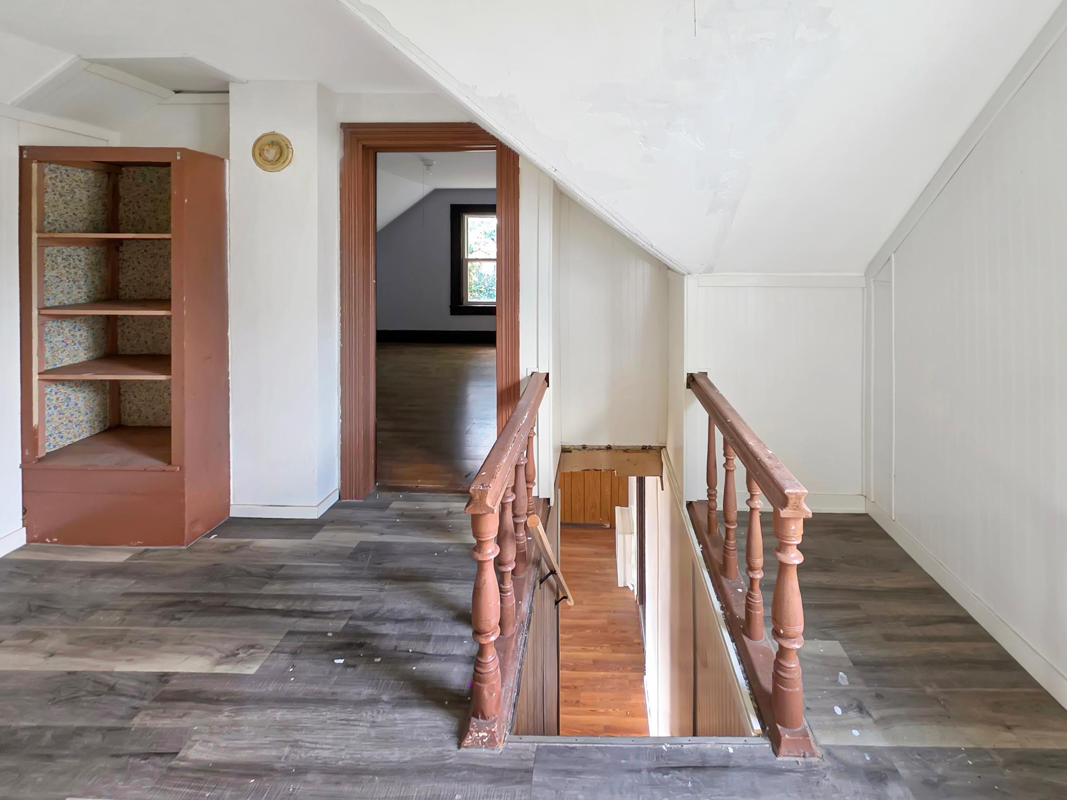 1890 single family home for sale at 410 MAIN Street in Hawley, MN — 2 bed, 1 bath (photo 15 of 29)