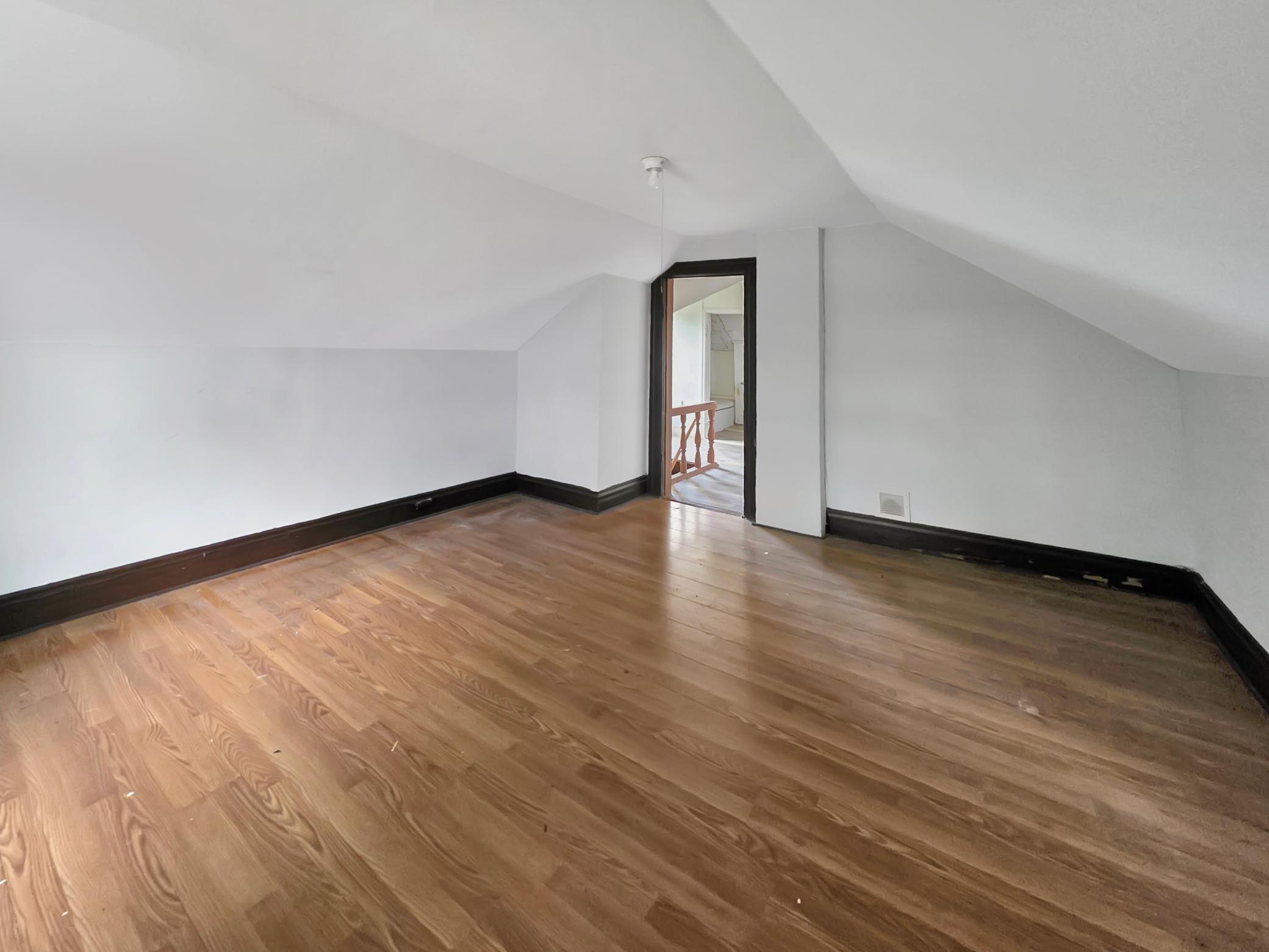 1890 single family home for sale at 410 MAIN Street in Hawley, MN — 2 bed, 1 bath (photo 18 of 29)