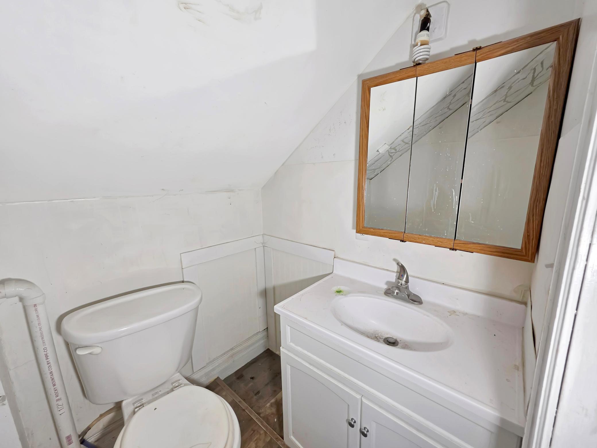 1890 single family home for sale at 410 MAIN Street in Hawley, MN — 2 bed, 1 bath (photo 20 of 29)