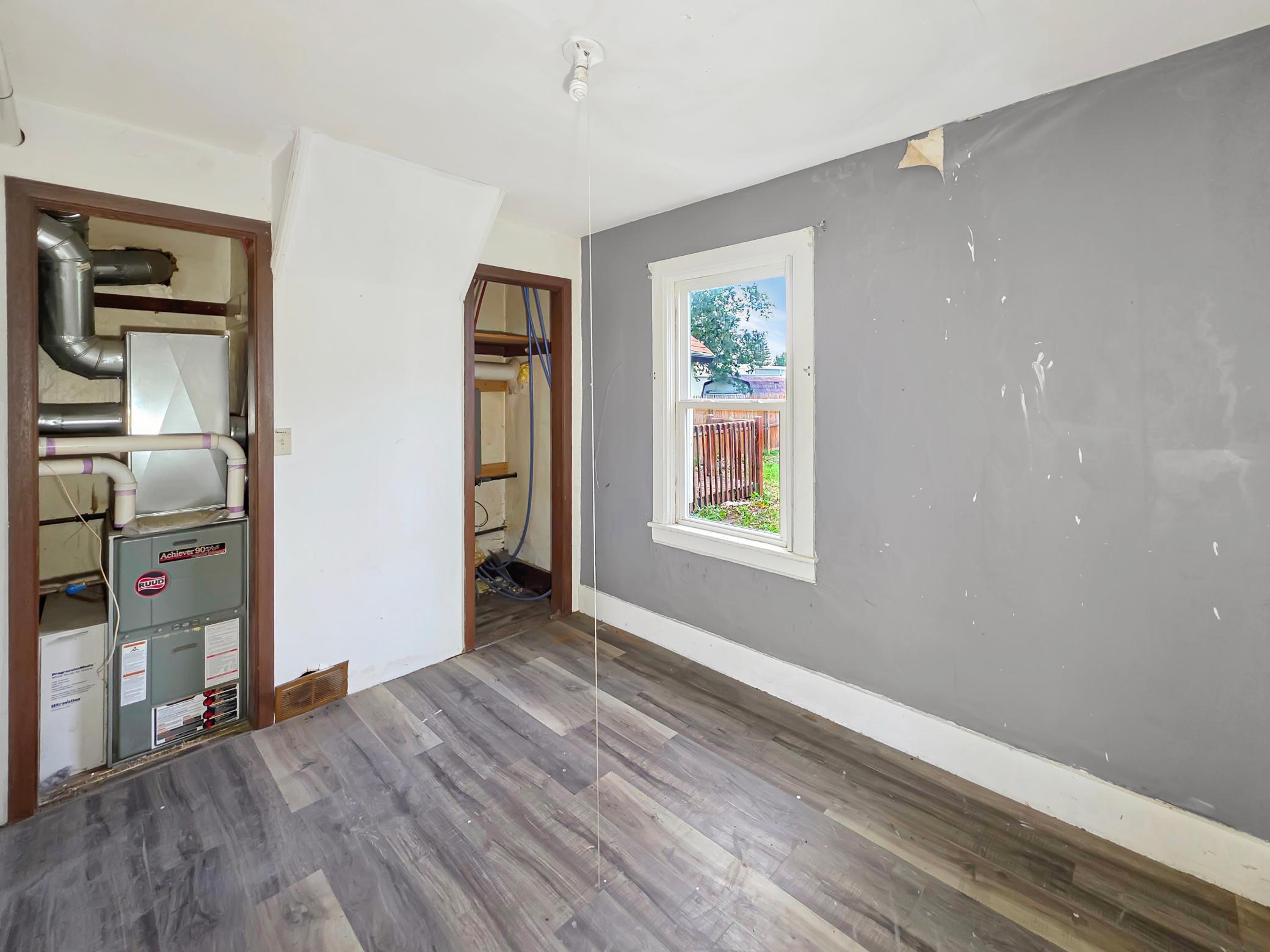 1890 single family home for sale at 410 MAIN Street in Hawley, MN — 2 bed, 1 bath (photo 21 of 29)