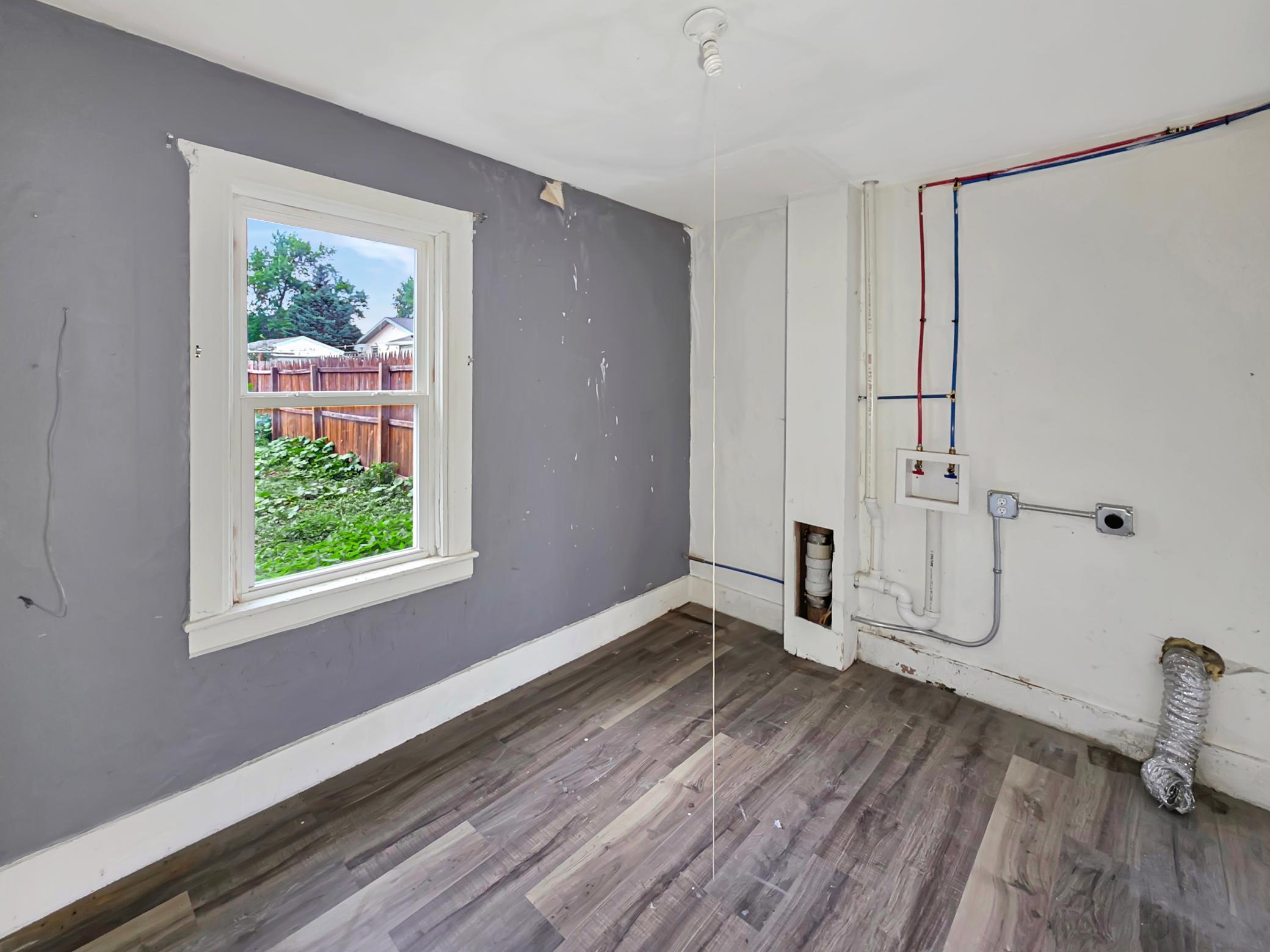 1890 single family home for sale at 410 MAIN Street in Hawley, MN — 2 bed, 1 bath (photo 22 of 29)