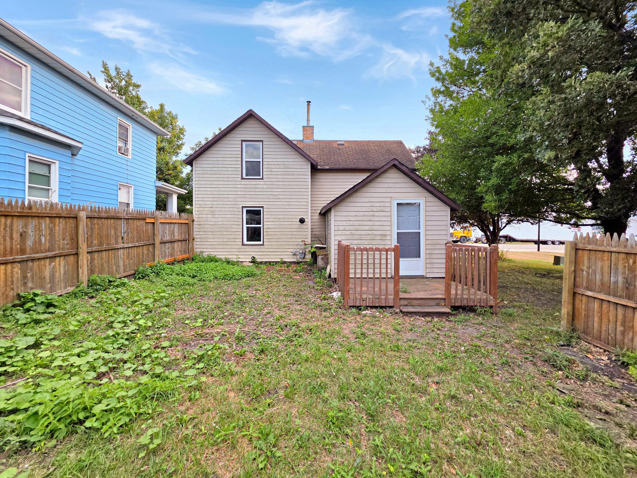 1890 single family home for sale at 410 MAIN Street in Hawley, MN — 2 bed, 1 bath (photo 25 of 29)