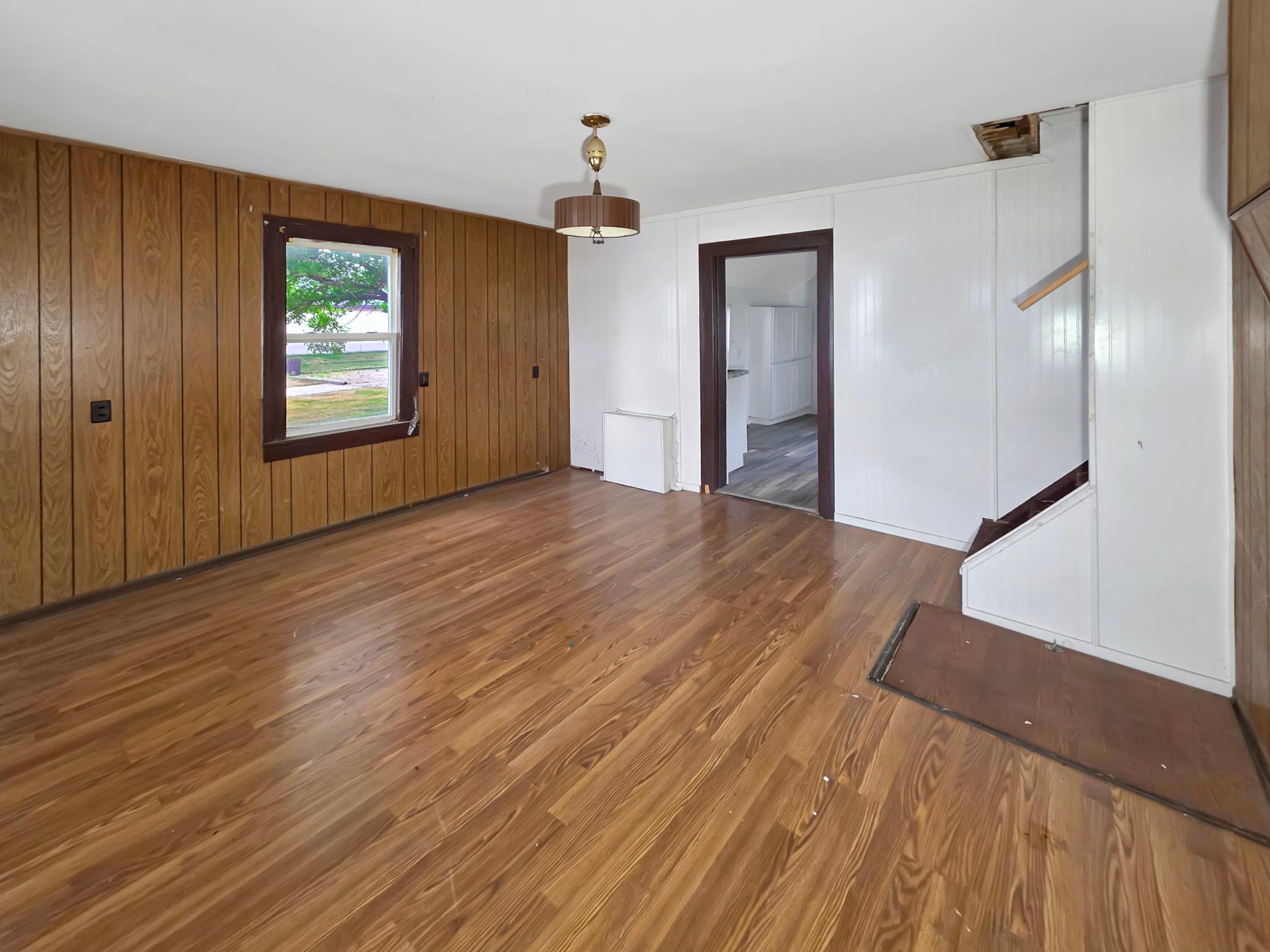 1890 single family home for sale at 410 MAIN Street in Hawley, MN — 2 bed, 1 bath (photo 6 of 29)