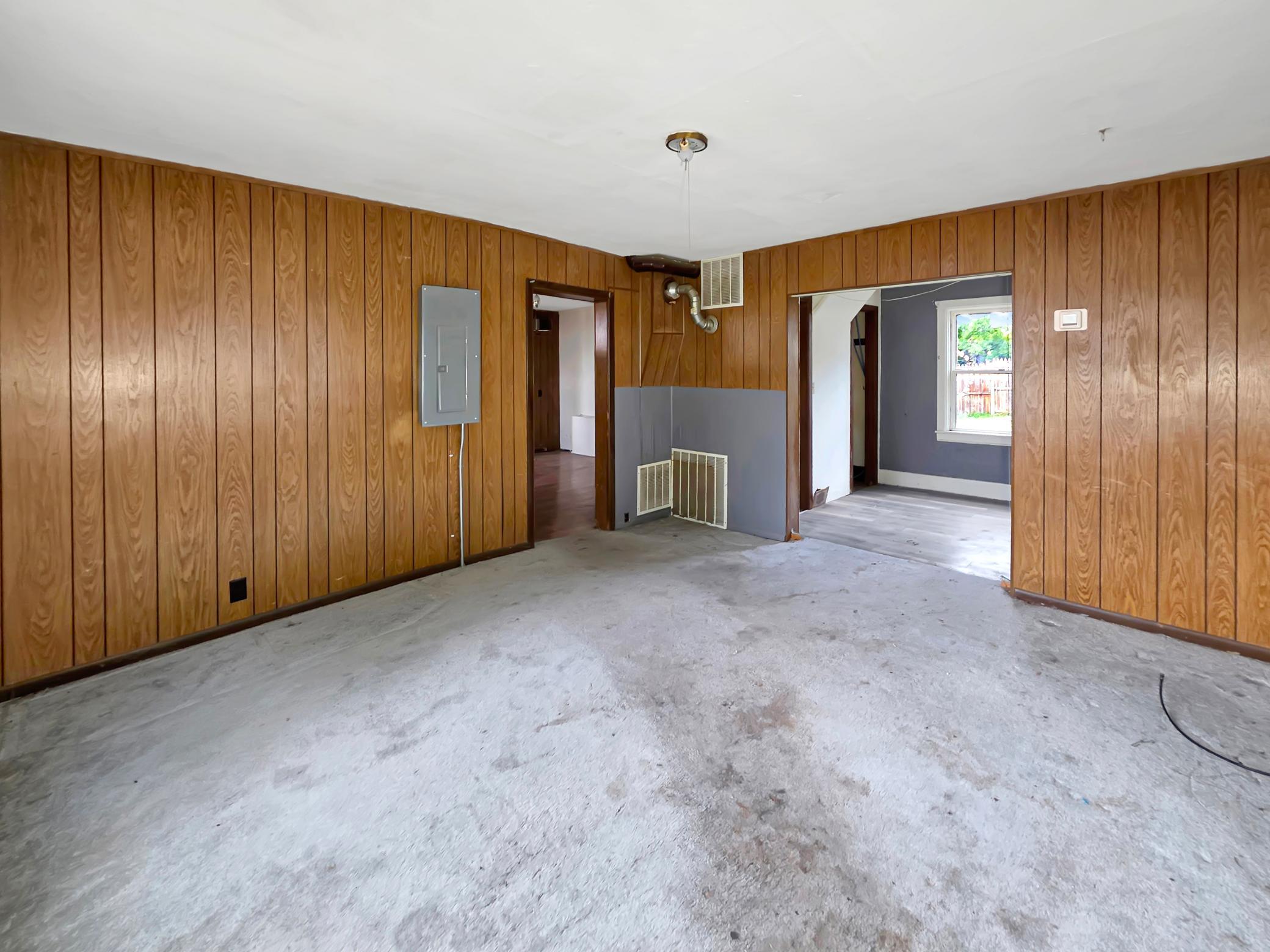 1890 single family home for sale at 410 MAIN Street in Hawley, MN — 2 bed, 1 bath (photo 8 of 29)