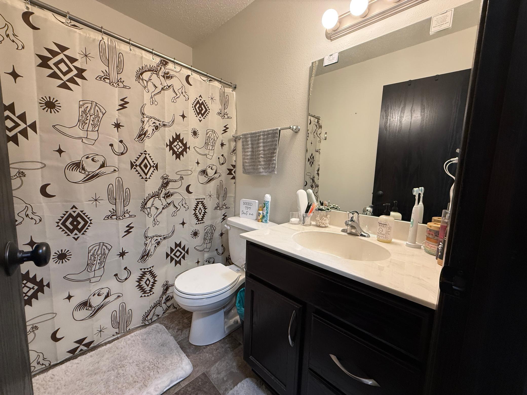 2016 single family home for sale at 313 5th Street E in Horace, ND — 3 bed, 2 bath (photo 14 of 23)