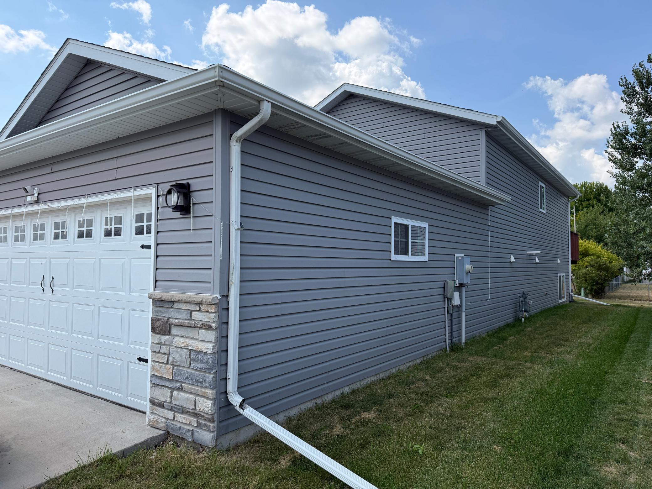 2016 single family home for sale at 313 5th Street E in Horace, ND — 3 bed, 2 bath (photo 20 of 23)