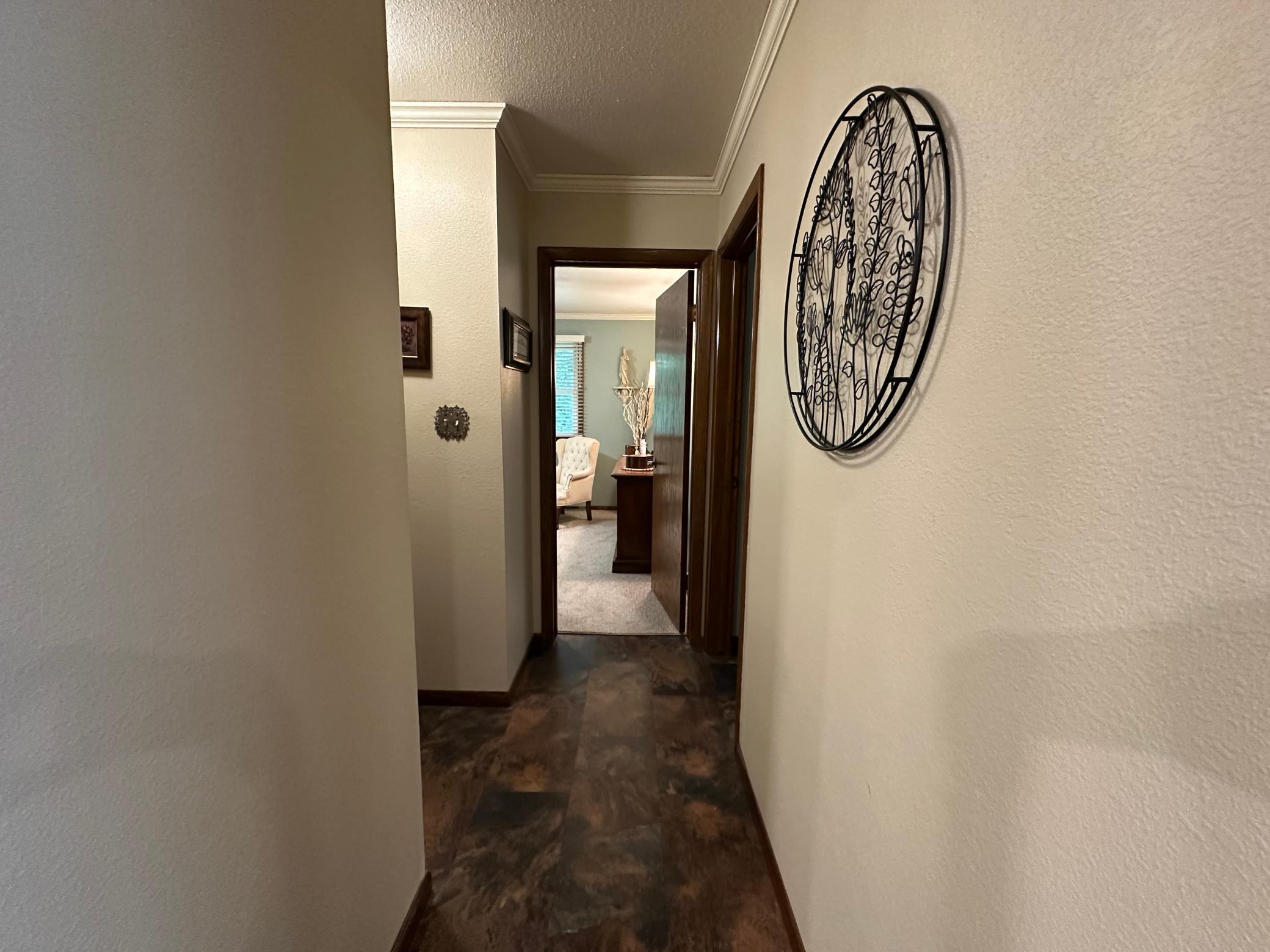 1968 condo for sale at 530 6th Avenue W, Unit 3 in West Fargo, ND — 2 bed, 1 bath (photo 18 of 40)
