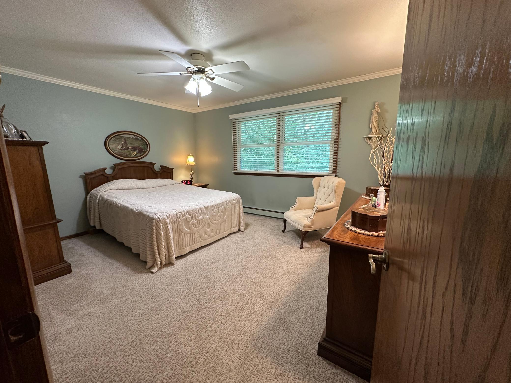 1968 condo for sale at 530 6th Avenue W, Unit 3 in West Fargo, ND — 2 bed, 1 bath (photo 23 of 40)