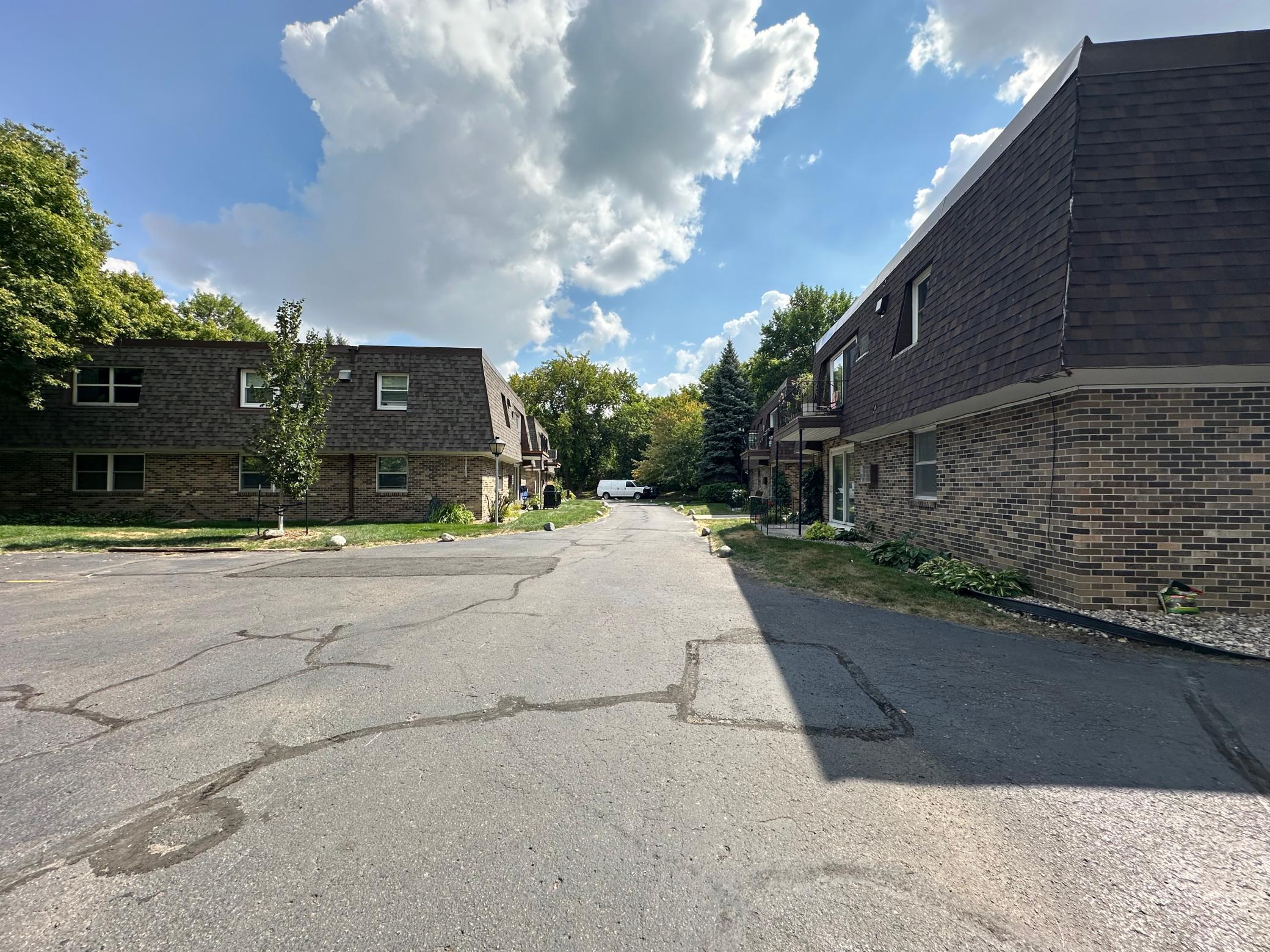 1968 condo for sale at 530 6th Avenue W, Unit 3 in West Fargo, ND — 2 bed, 1 bath (photo 35 of 40)